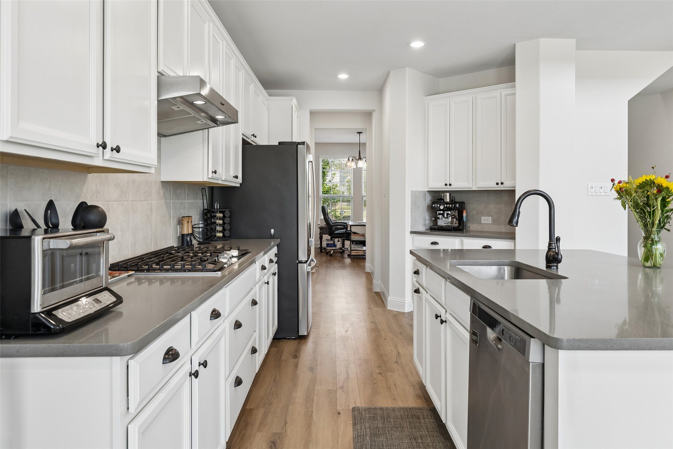 3103 Royal Lane