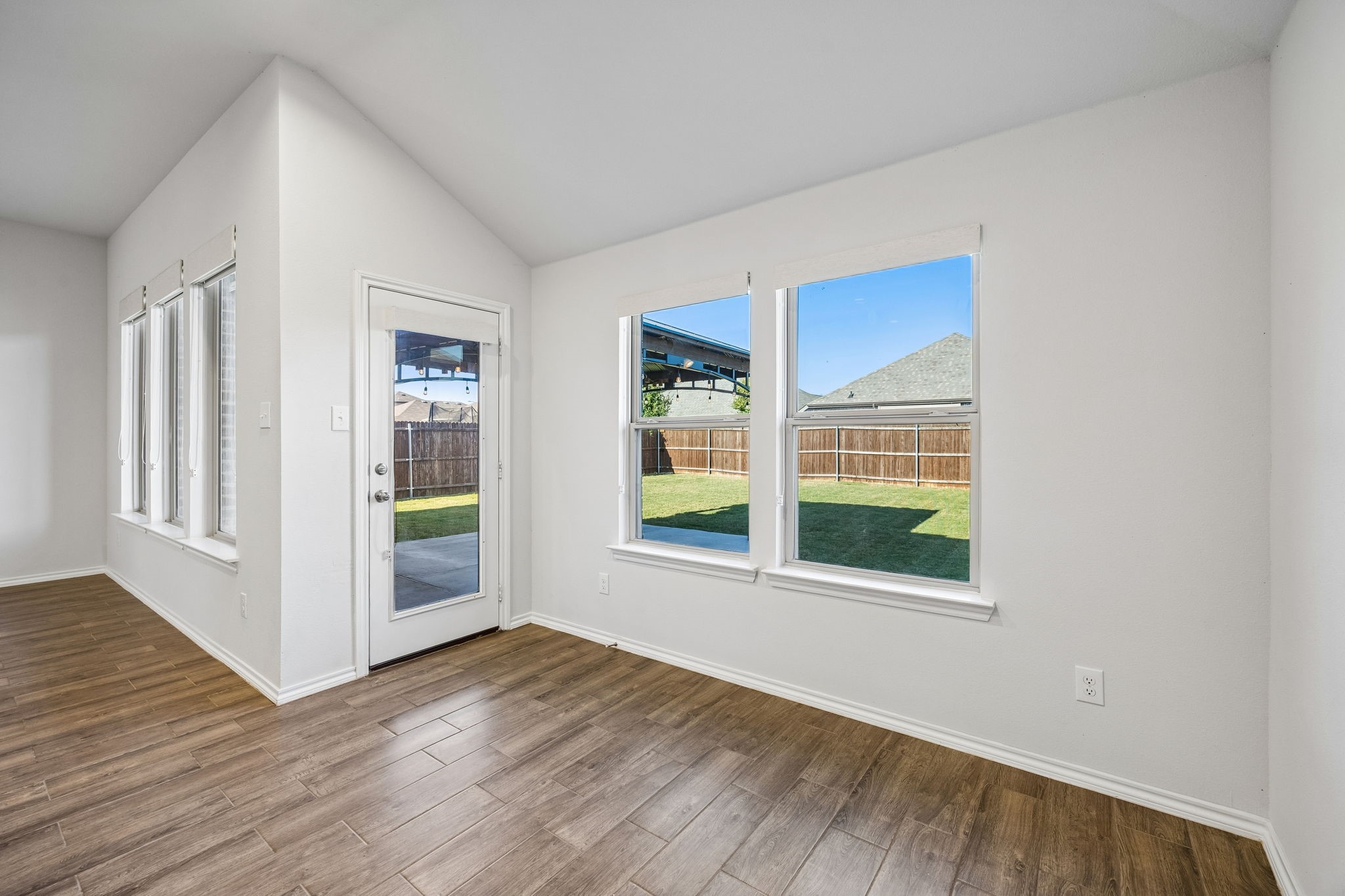 9916 Ginkgo Lane