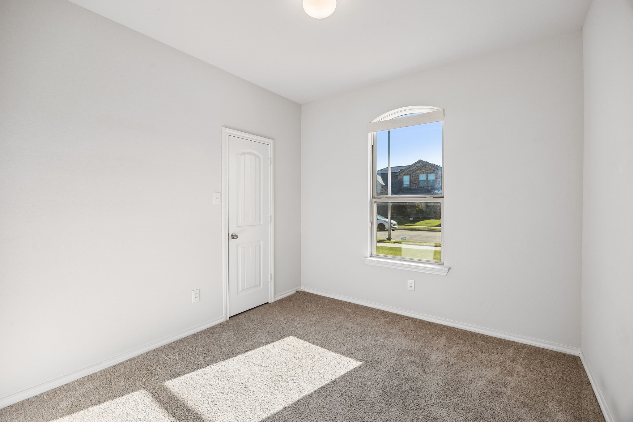 9916 Ginkgo Lane