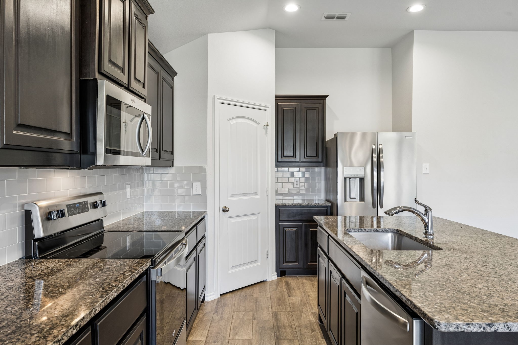 9916 Ginkgo Lane