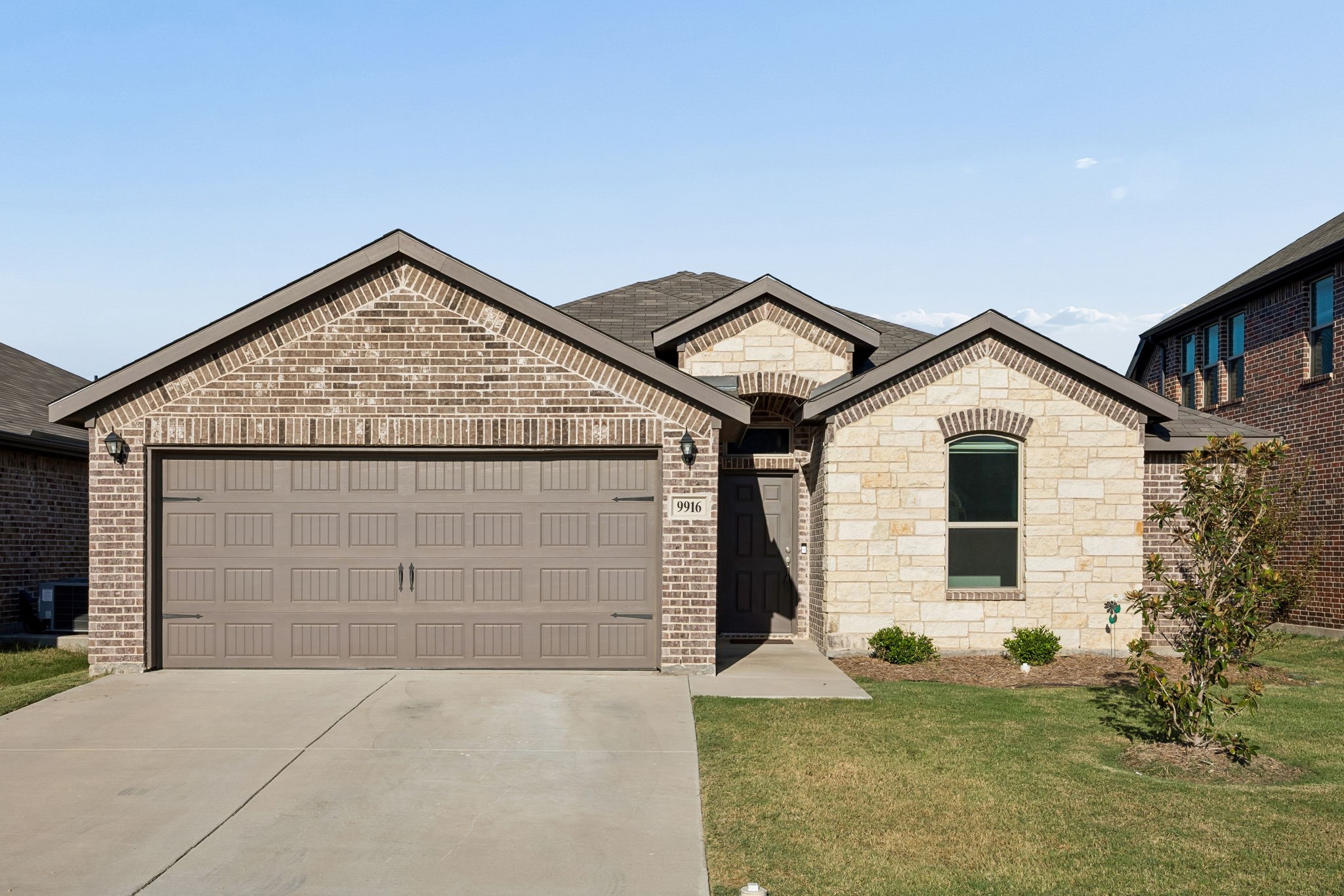 9916 Ginkgo Lane