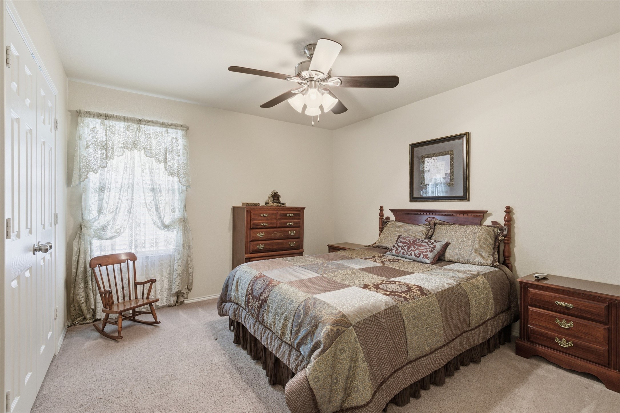 1417 Lone Pine Drive