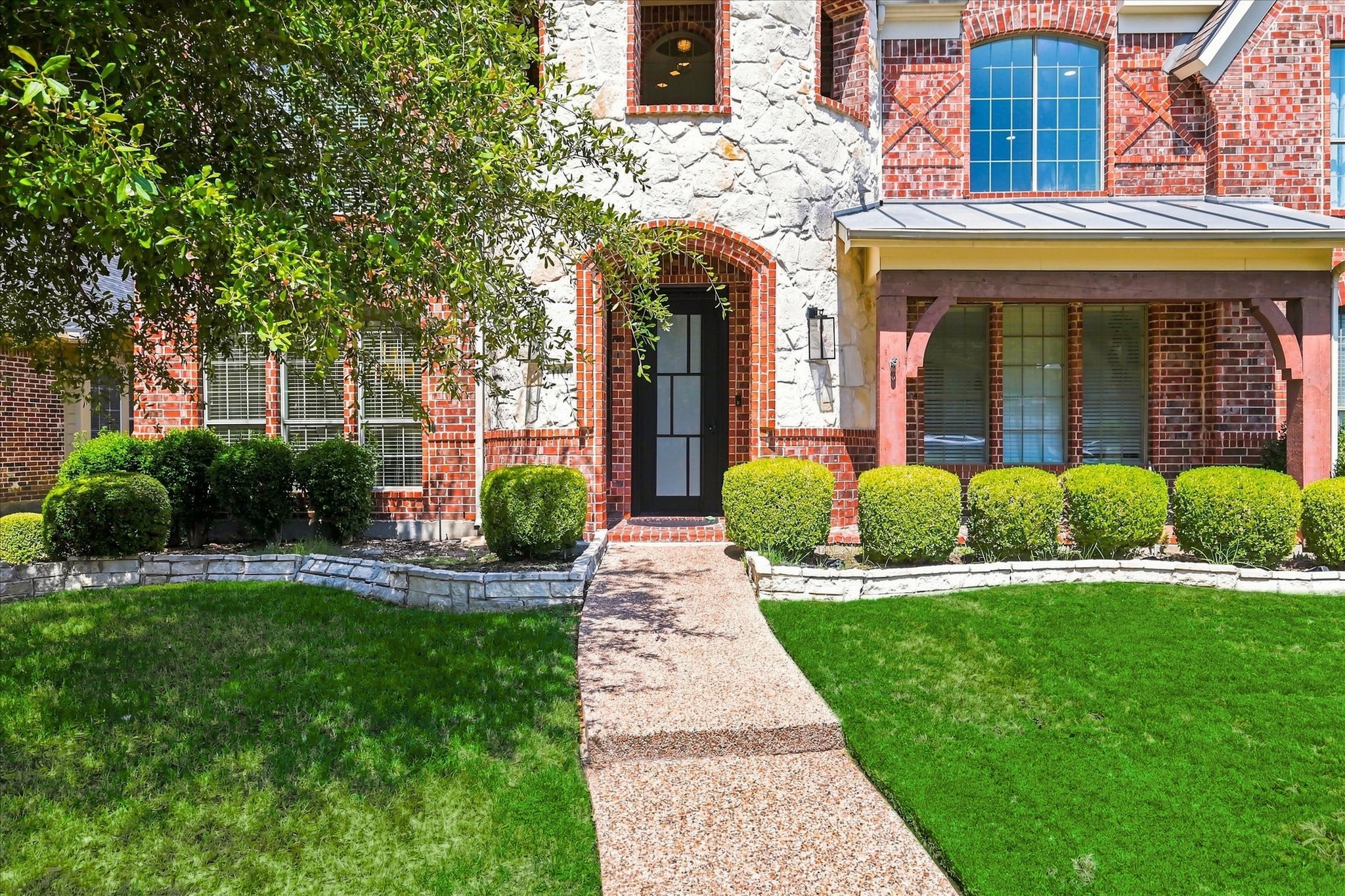 1106 Bridgeway Lane