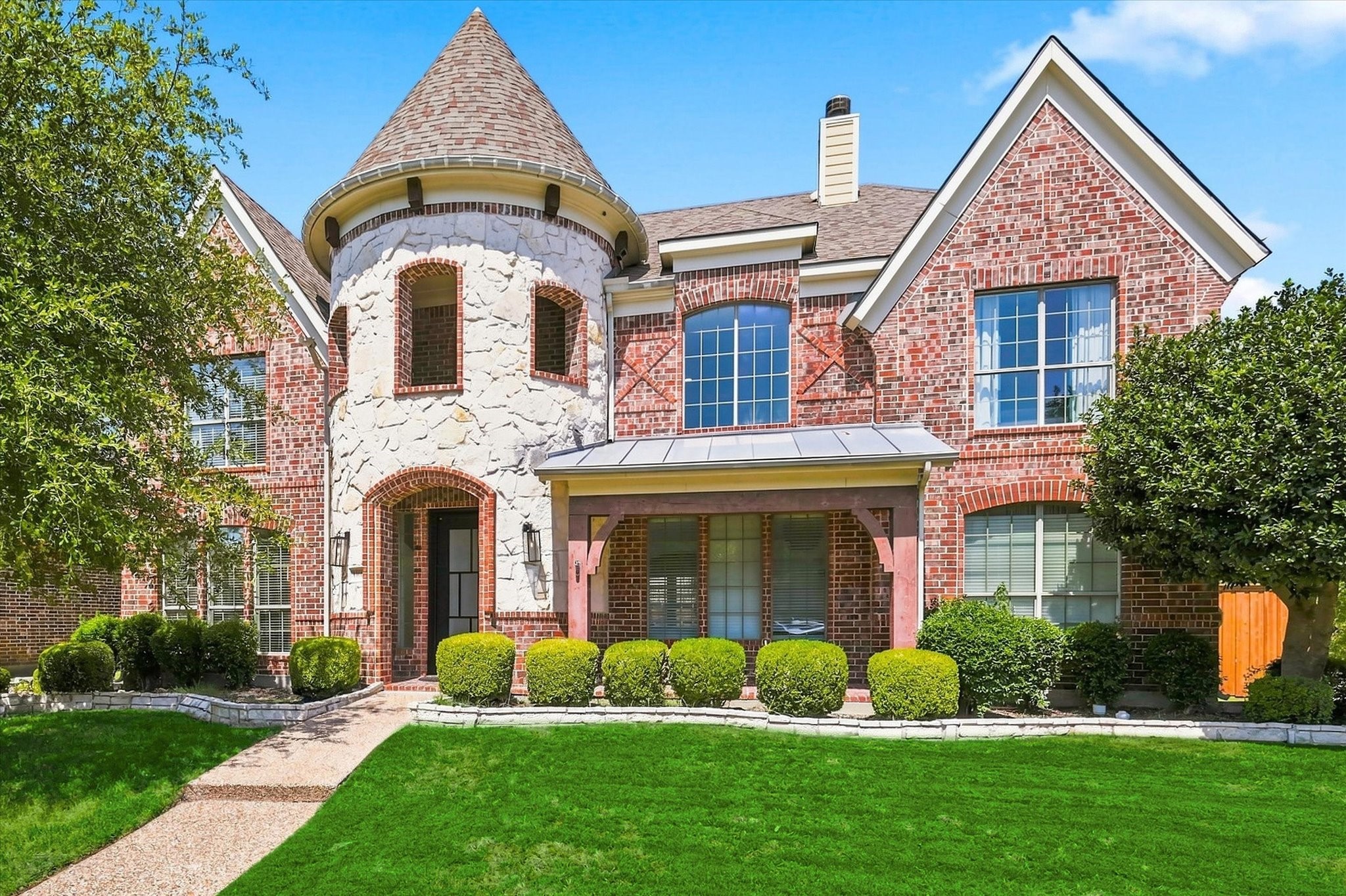 1106 Bridgeway Lane