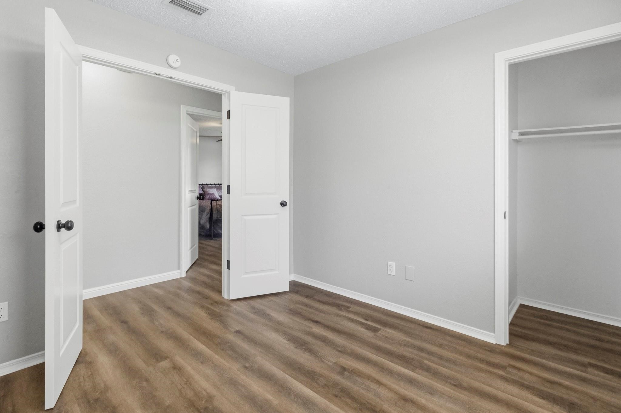 1803 Sherwood Place