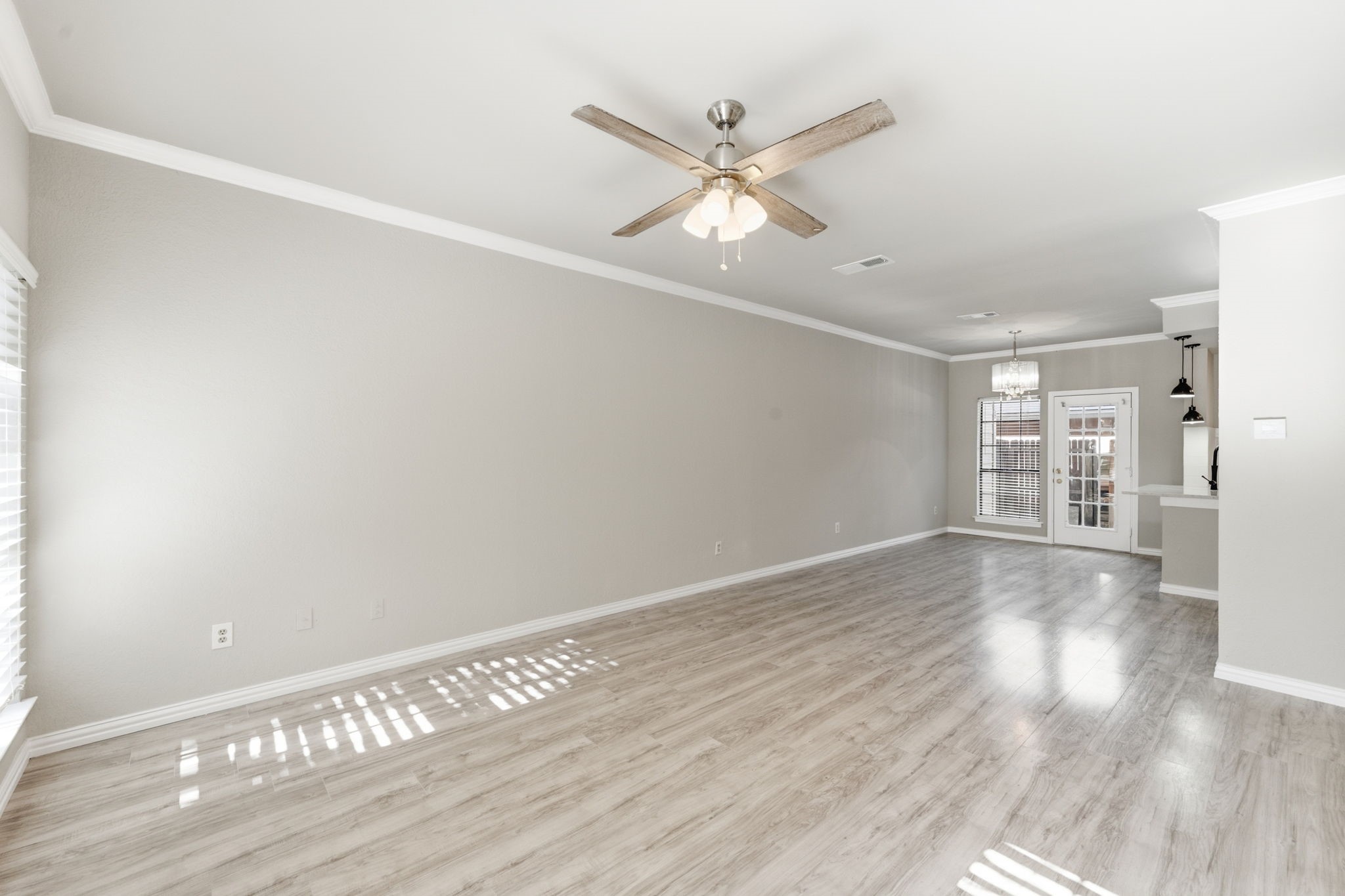 14333 Preston Road 1704