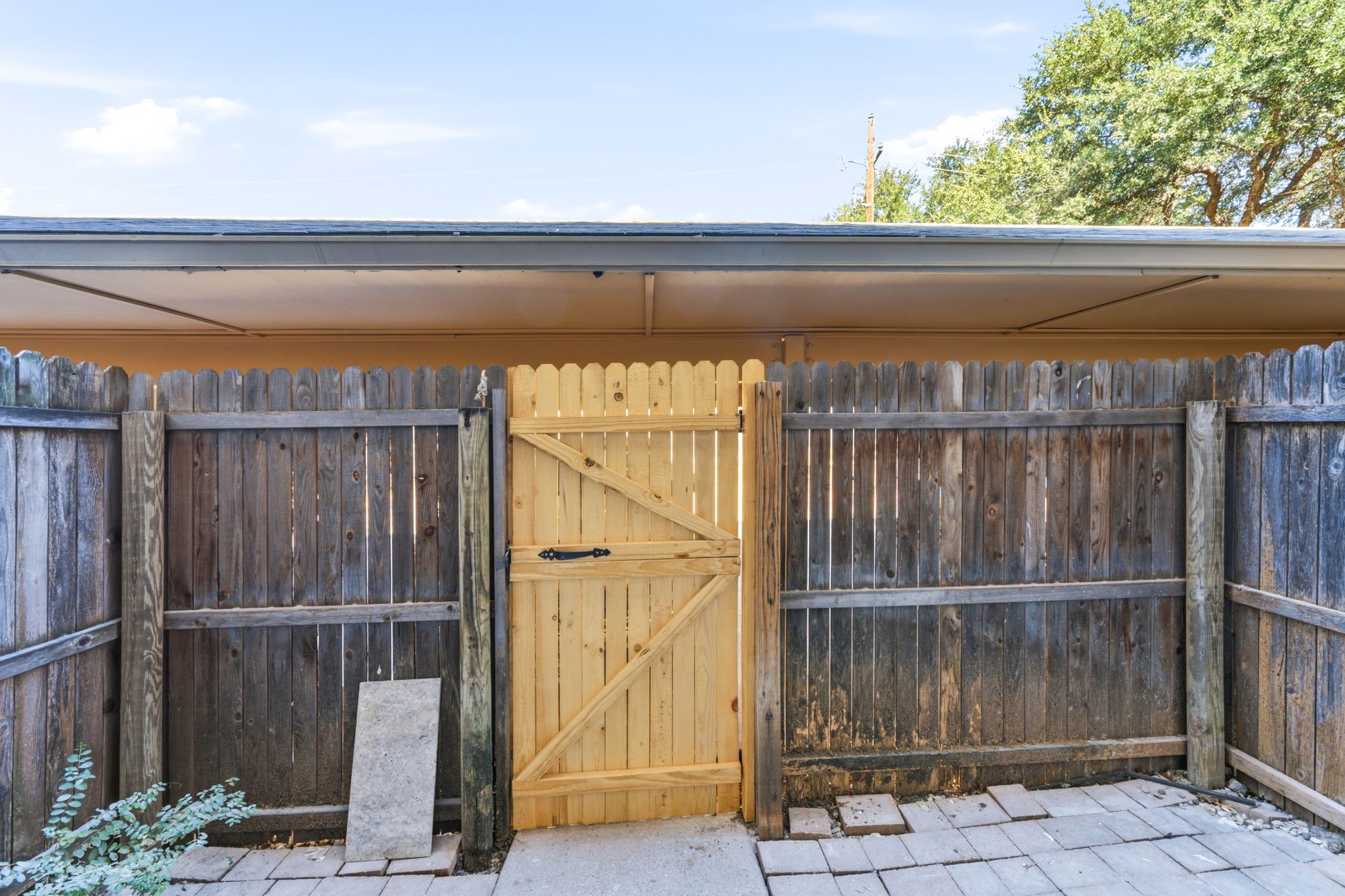 14333 Preston Road 1704