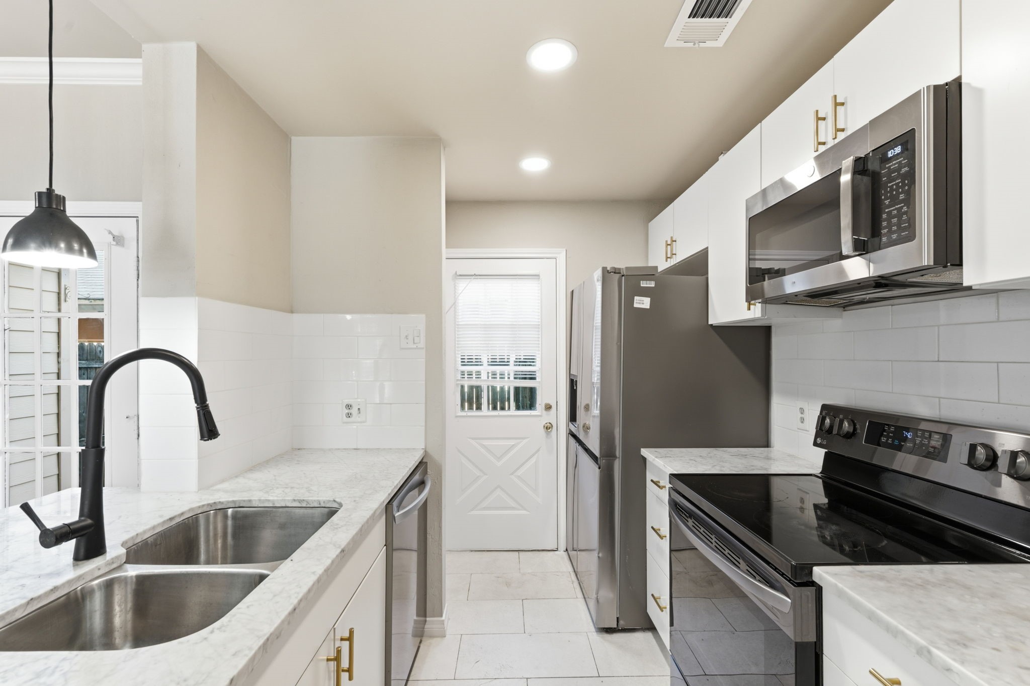 14333 Preston Road 1704