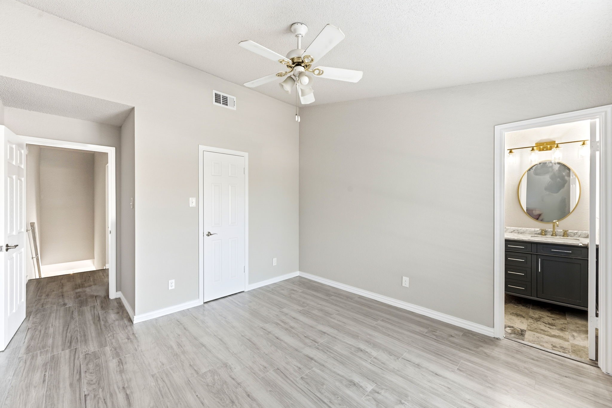 14333 Preston Road 1704