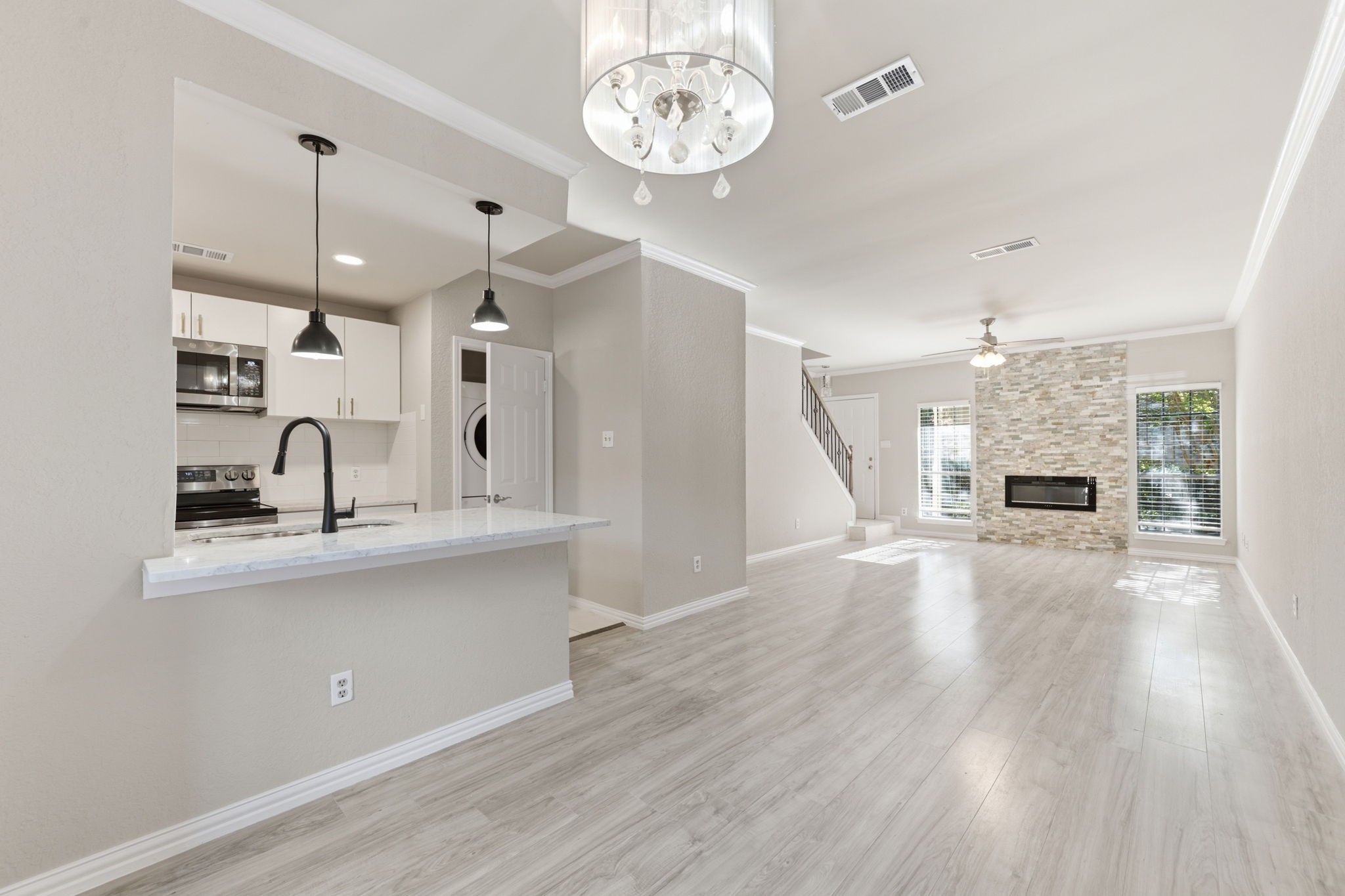 14333 Preston Road 1704