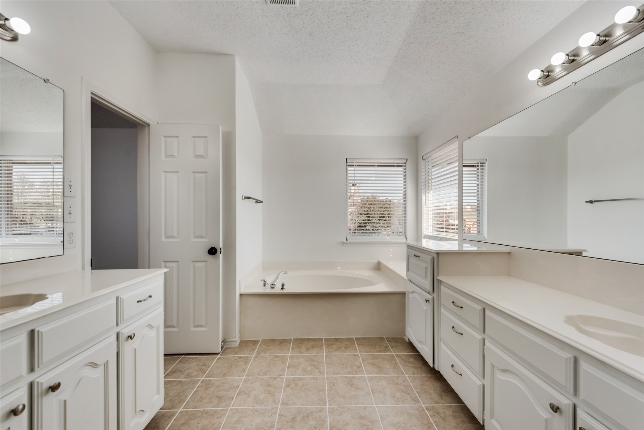 4801 Monte Vista Lane