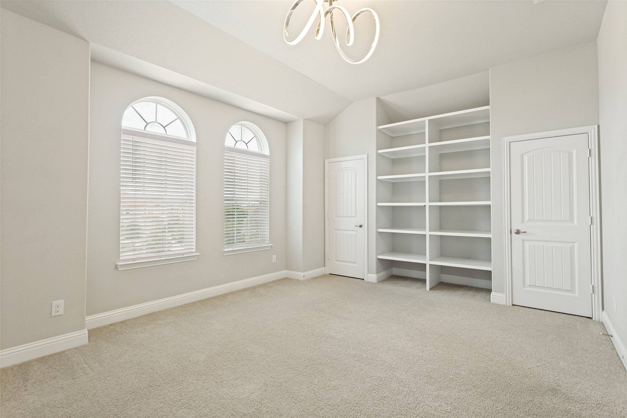 13500 Ponder Lane