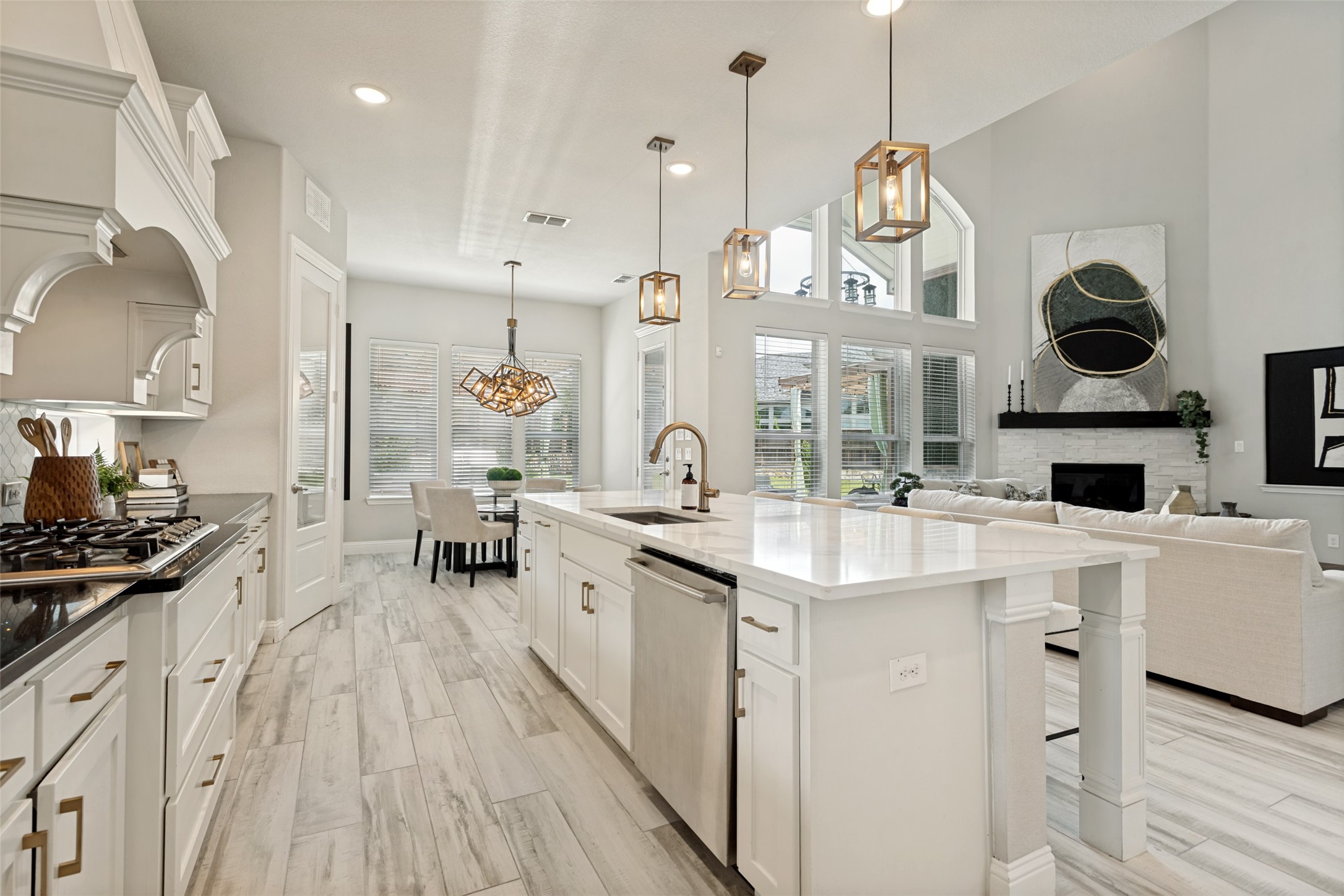 13500 Ponder Lane