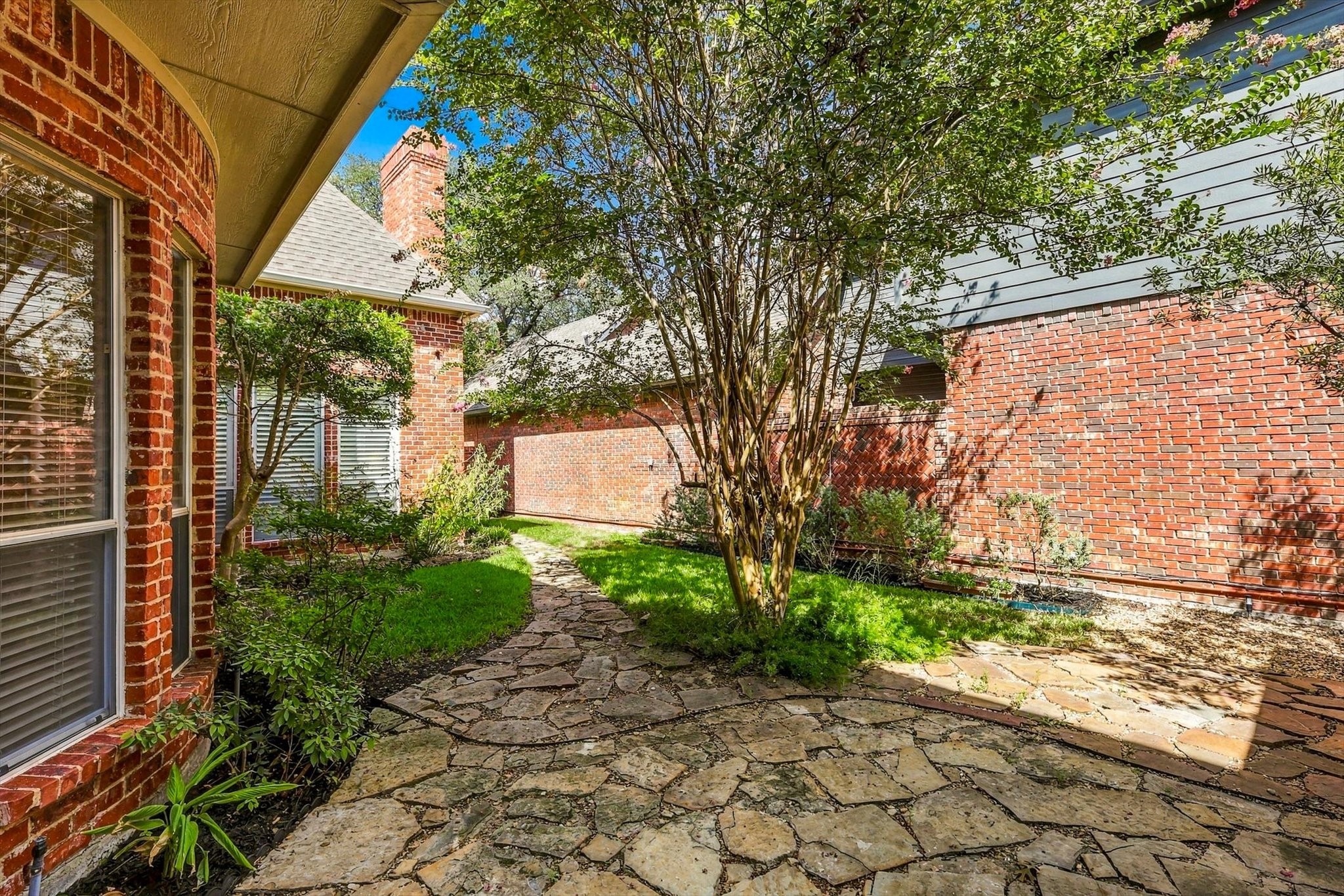14762 Bedivere Court