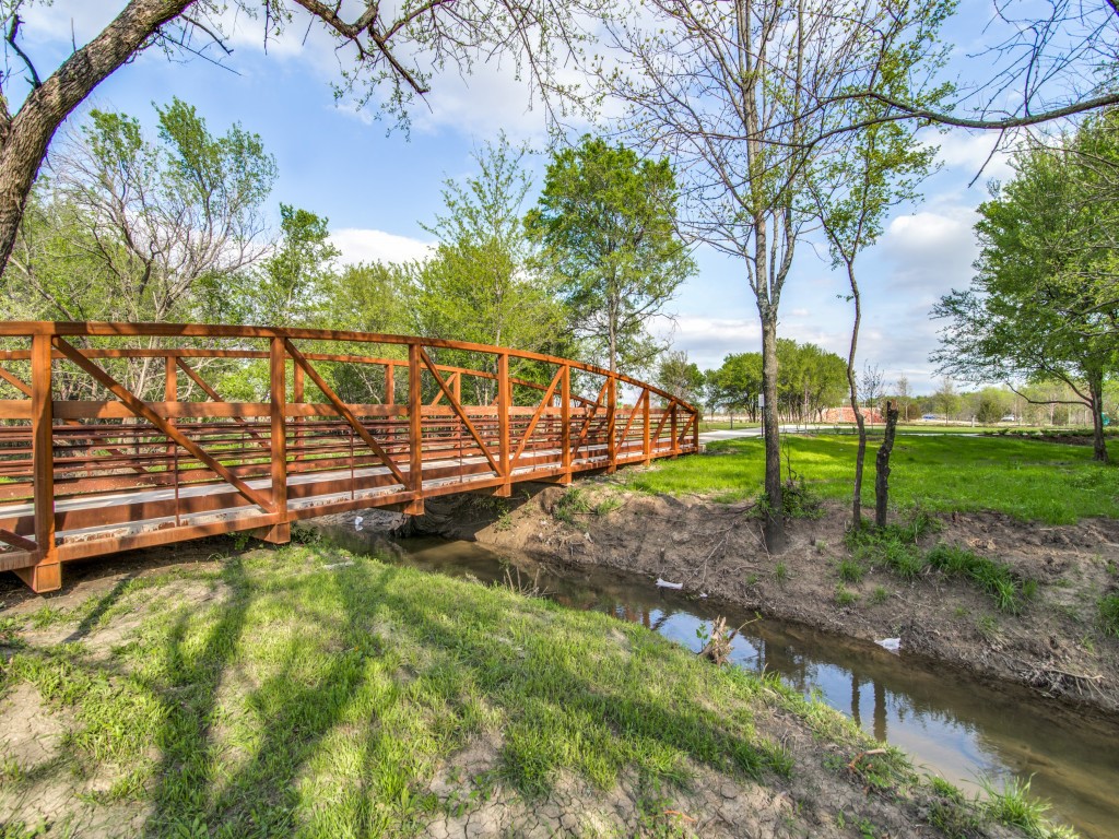 813 Allbright Road