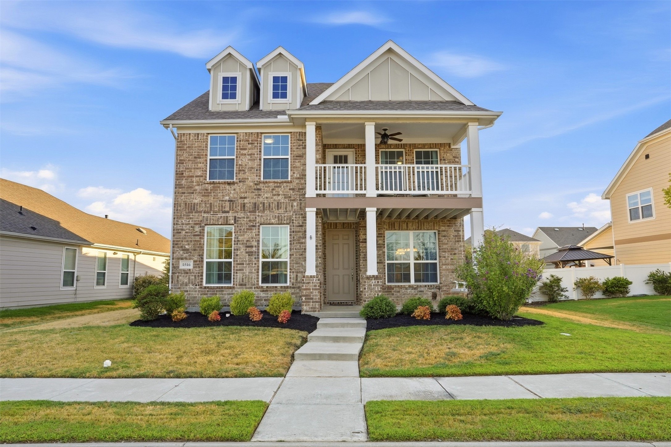 1516 Ellis Lane