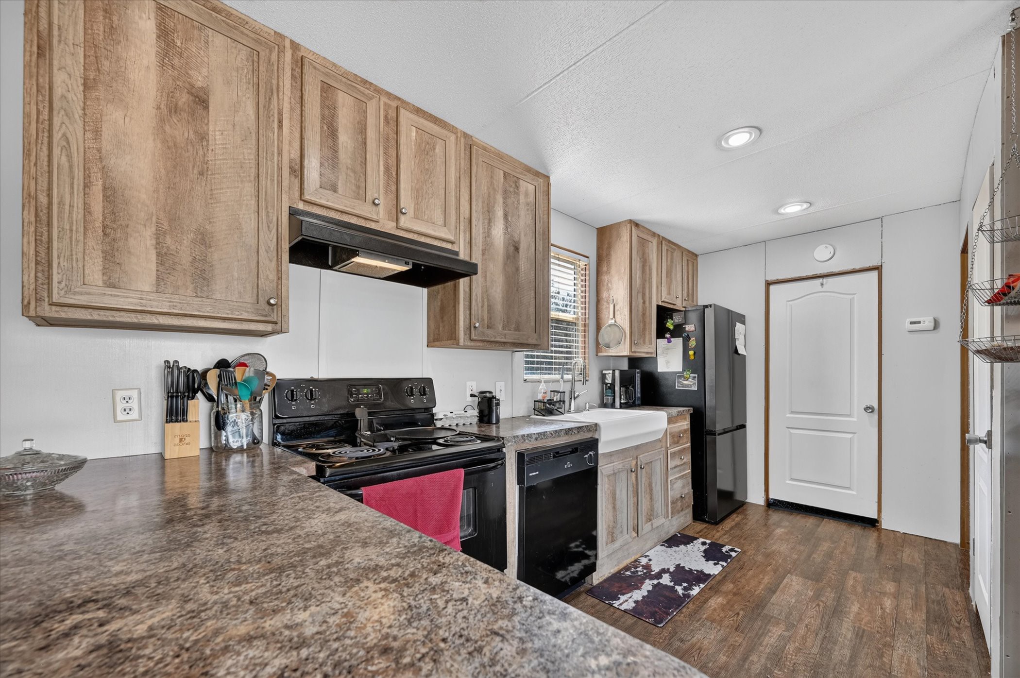 913 County Road 4232