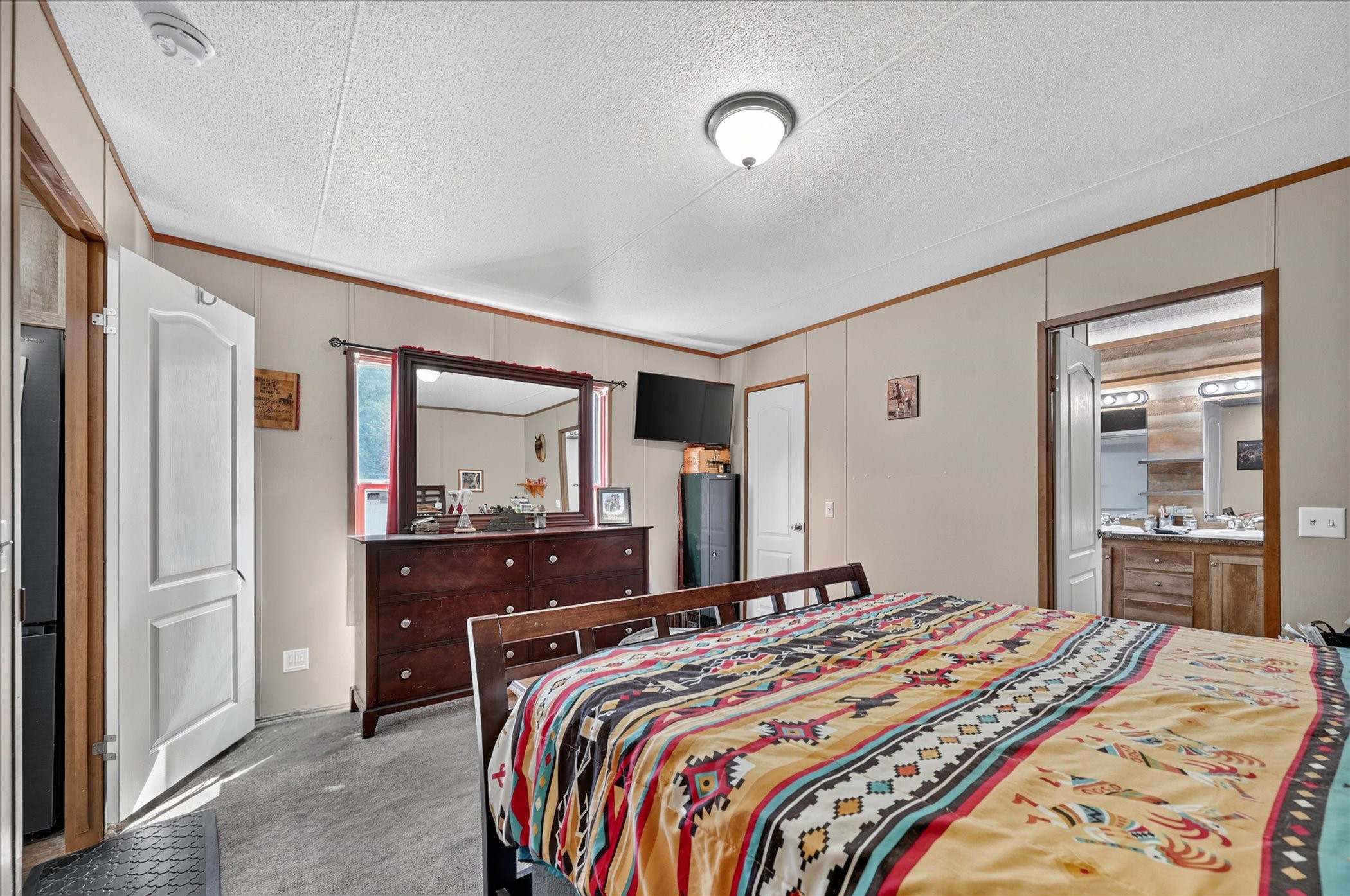 913 County Road 4232