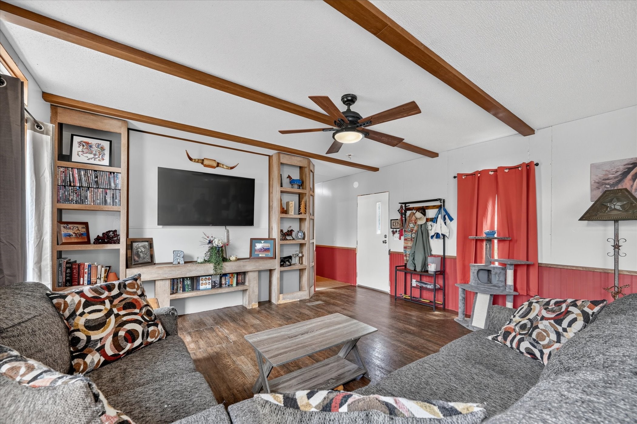 913 County Road 4232