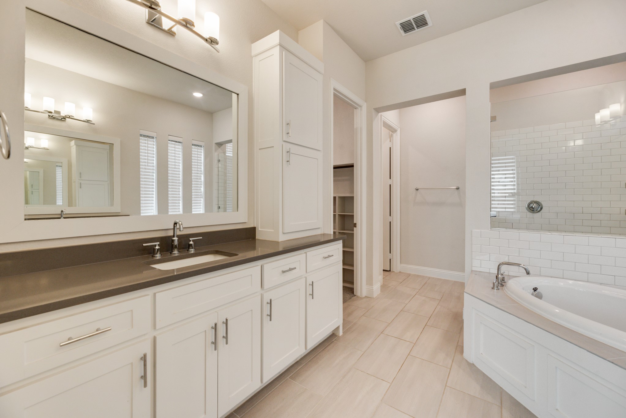 3107 Trinity Ridge Street
