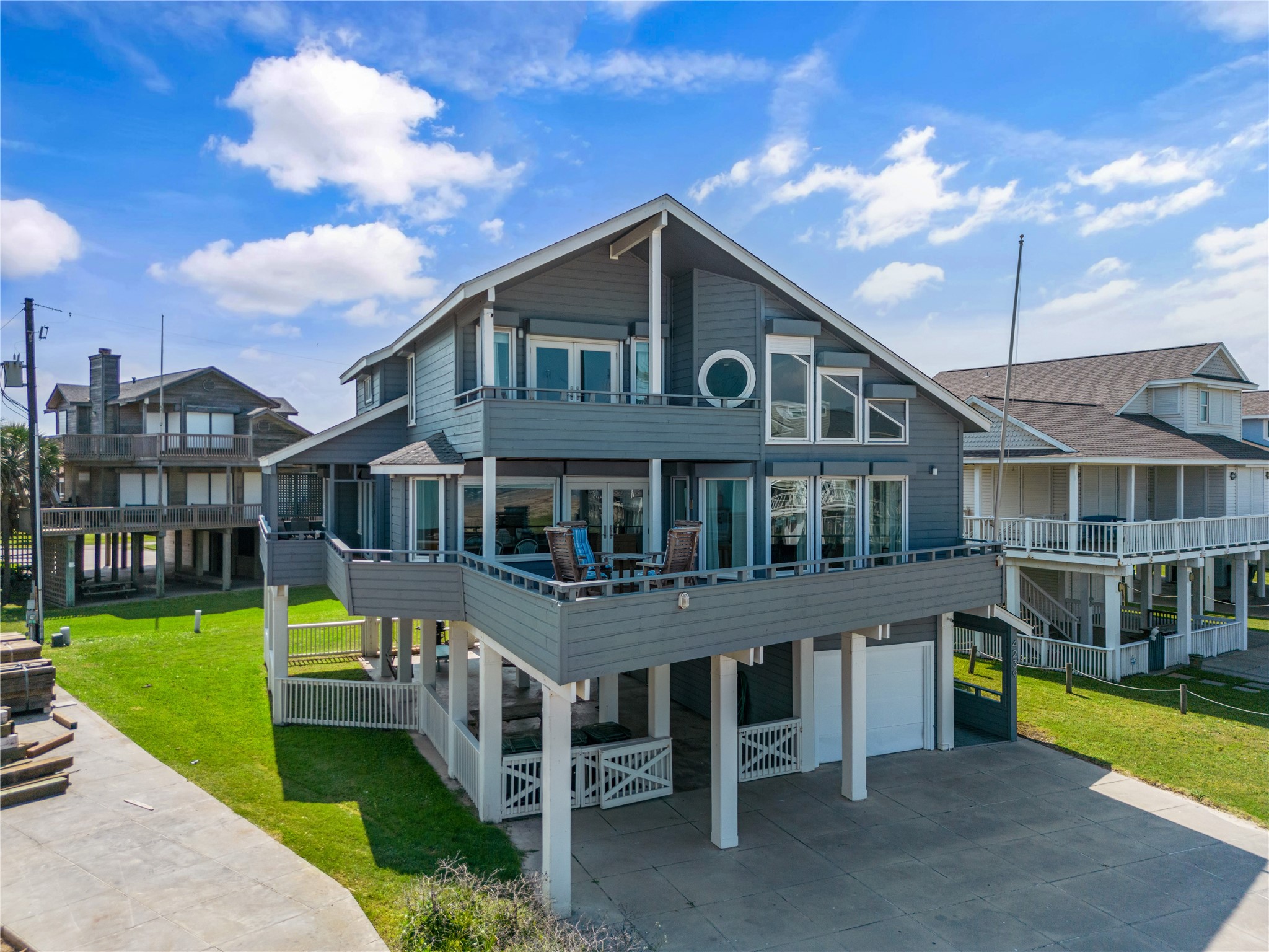 4239 Spoonbill Lane