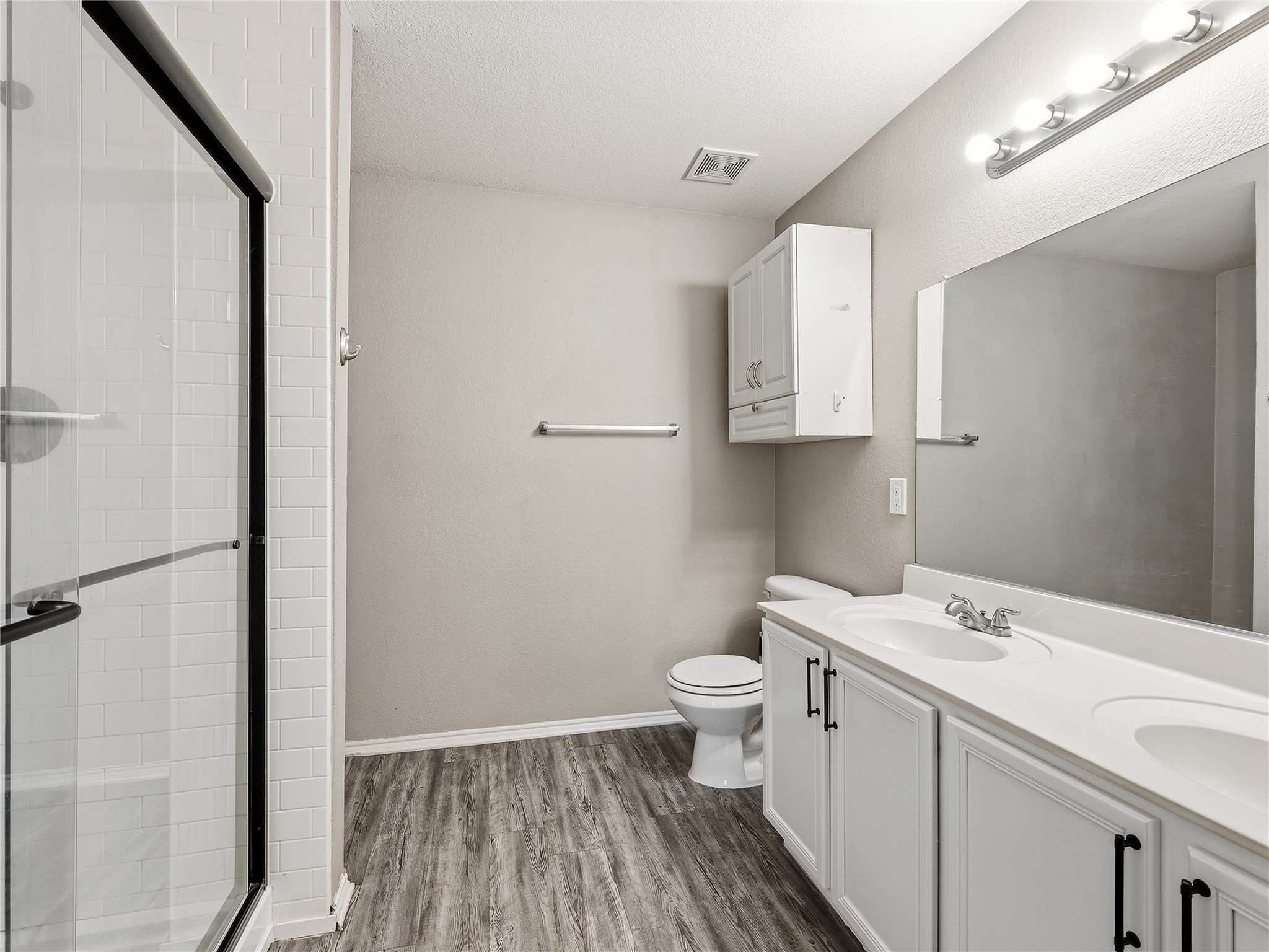 1122 Antoinette Drive