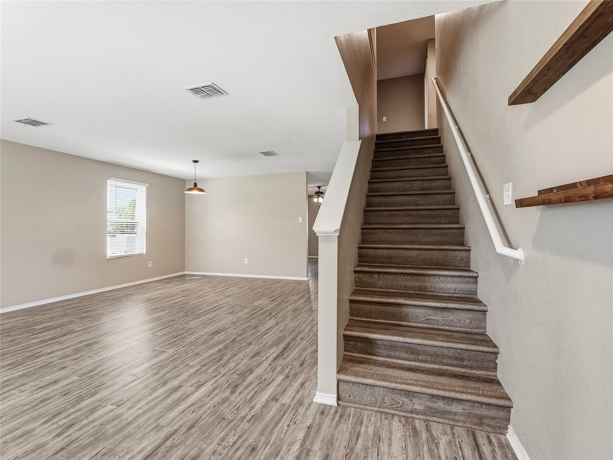 1122 Antoinette Drive