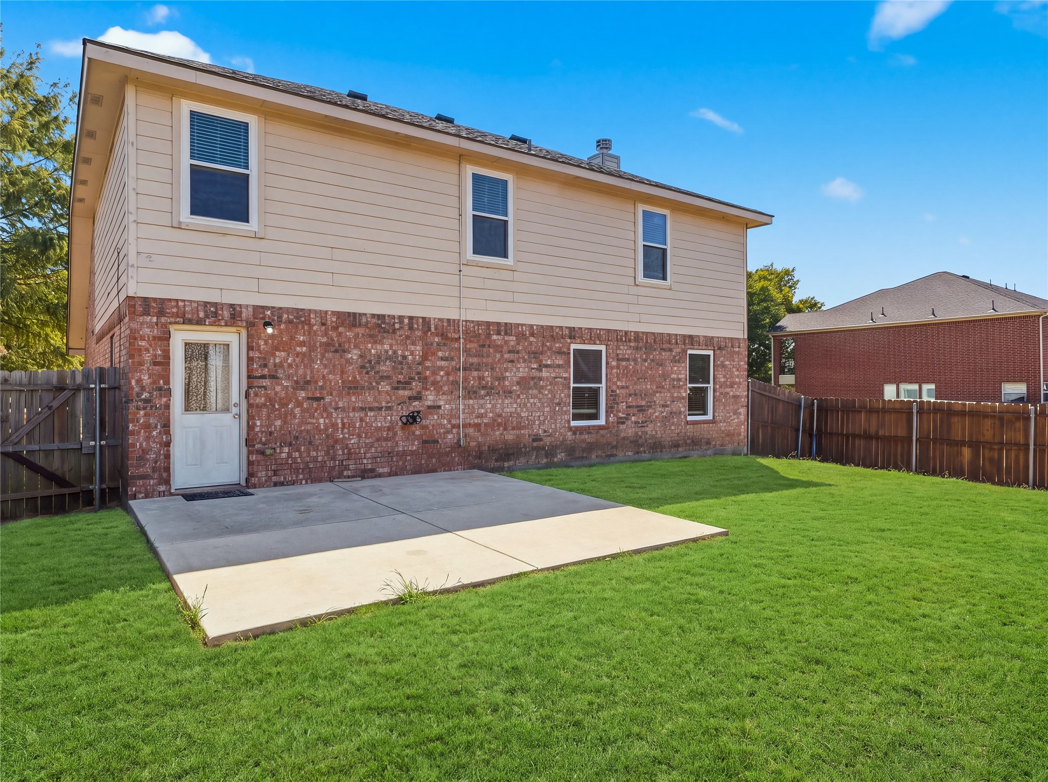 1122 Antoinette Drive