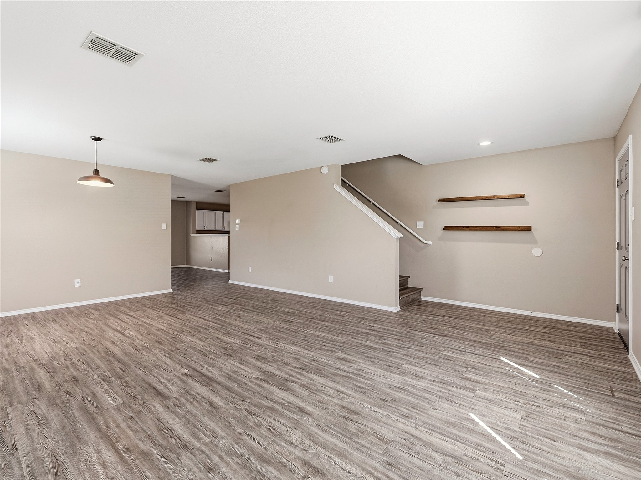 1122 Antoinette Drive