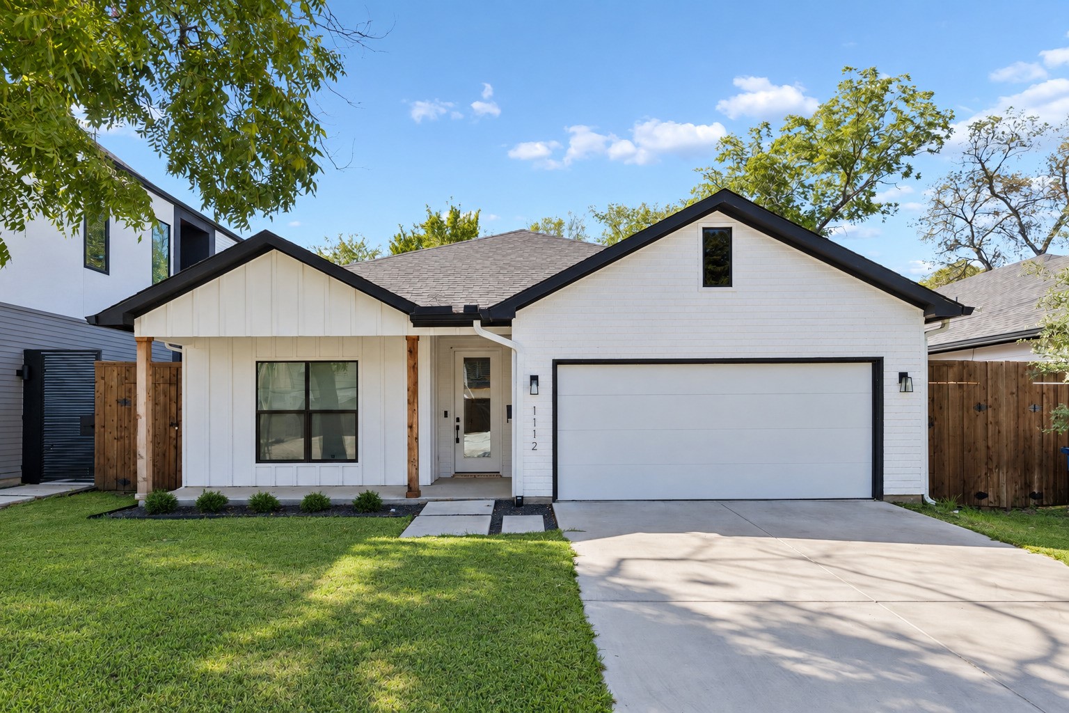 1112 Muncie Avenue