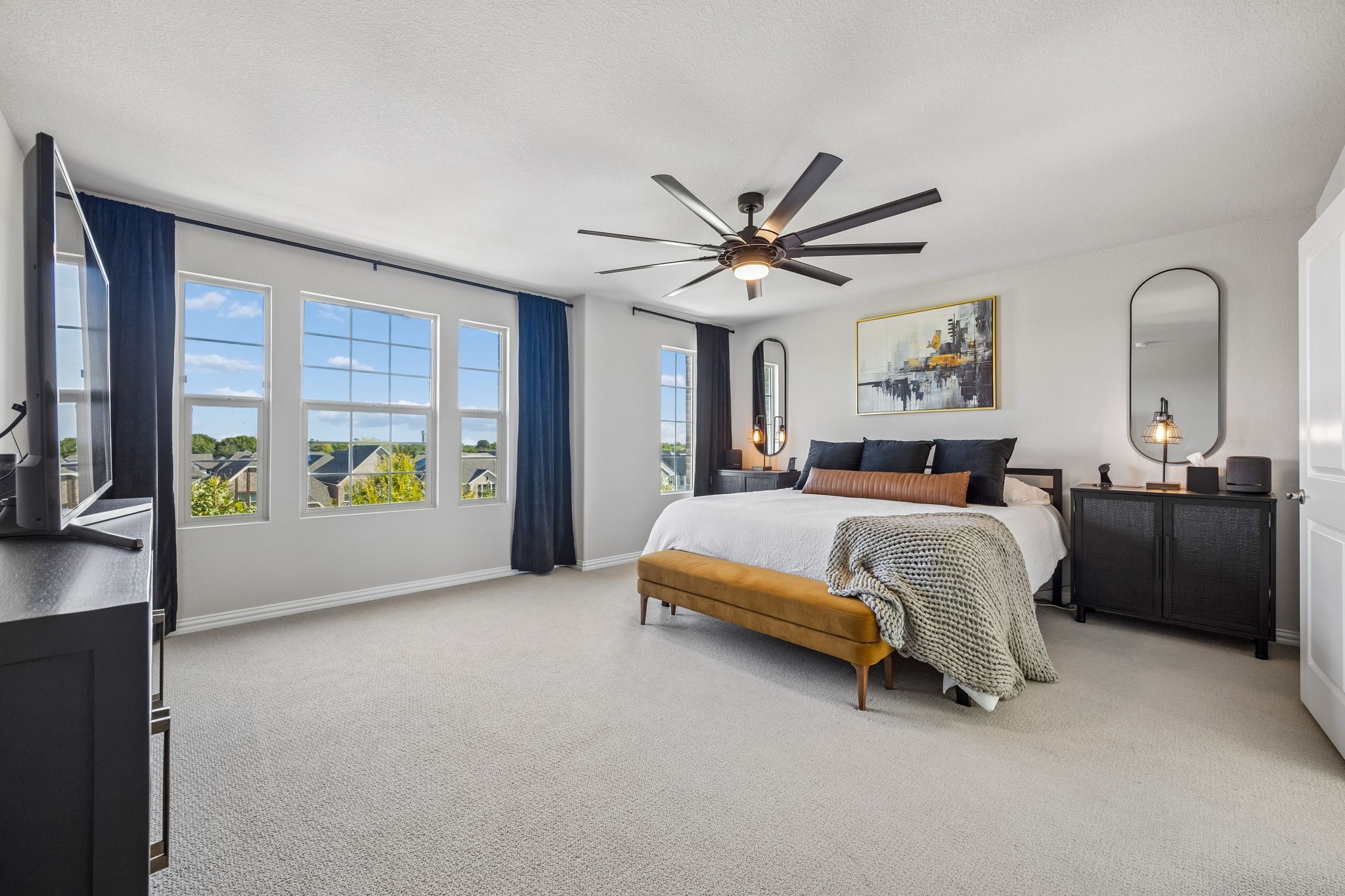 2673 Kings Canyon Mews