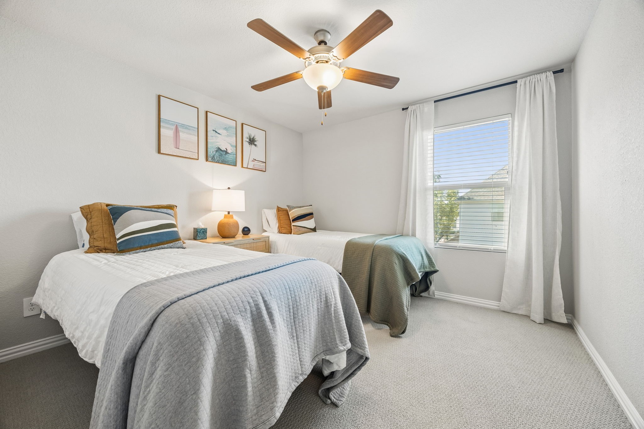 2673 Kings Canyon Mews