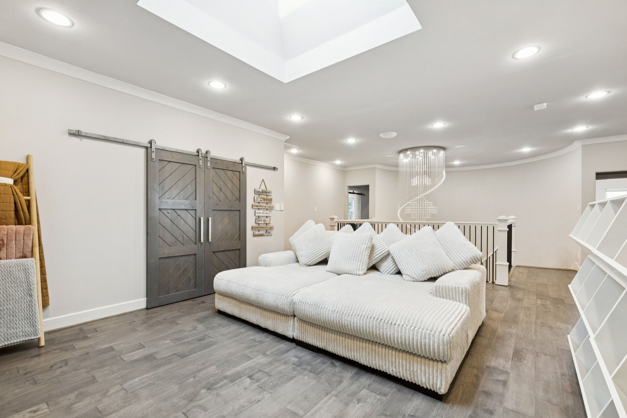 6159 Norwood Drive