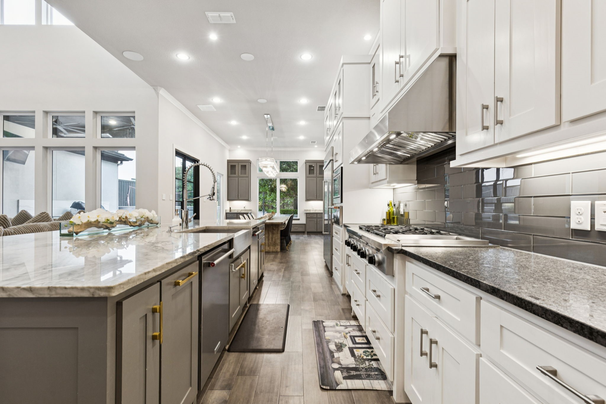6159 Norwood Drive