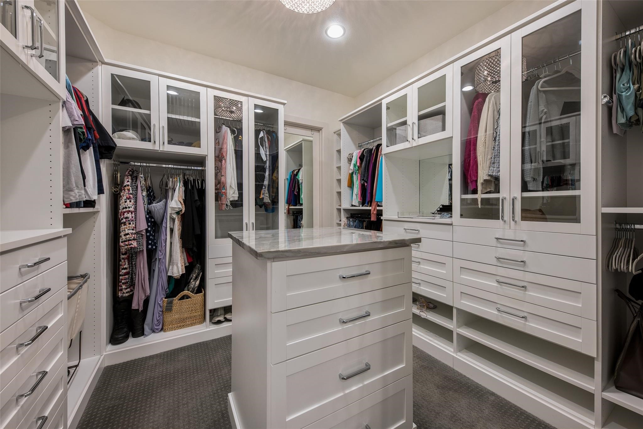 6159 Norwood Drive
