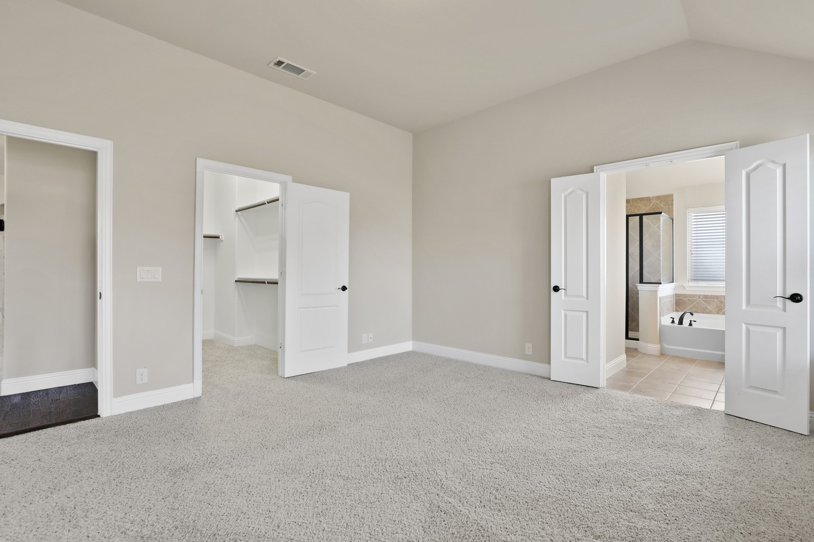 4914 Camp Verde Circle