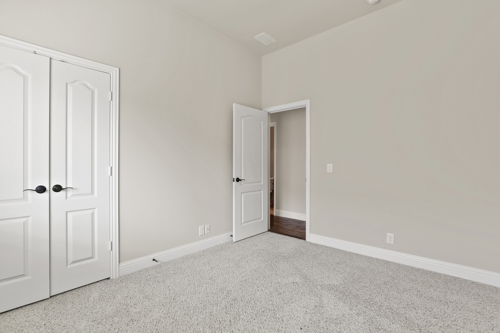 4914 Camp Verde Circle