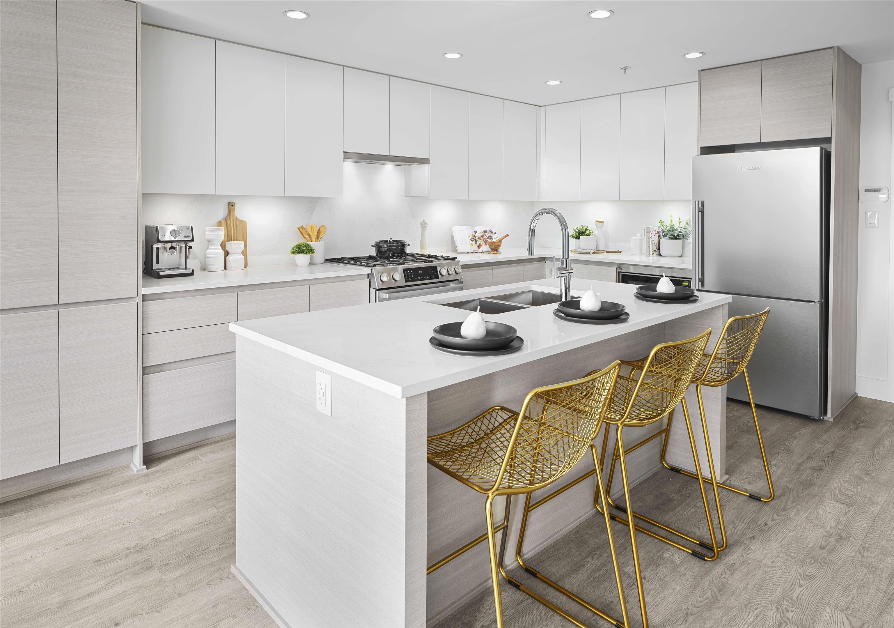 212-4788 Hastings Street Unit: 212