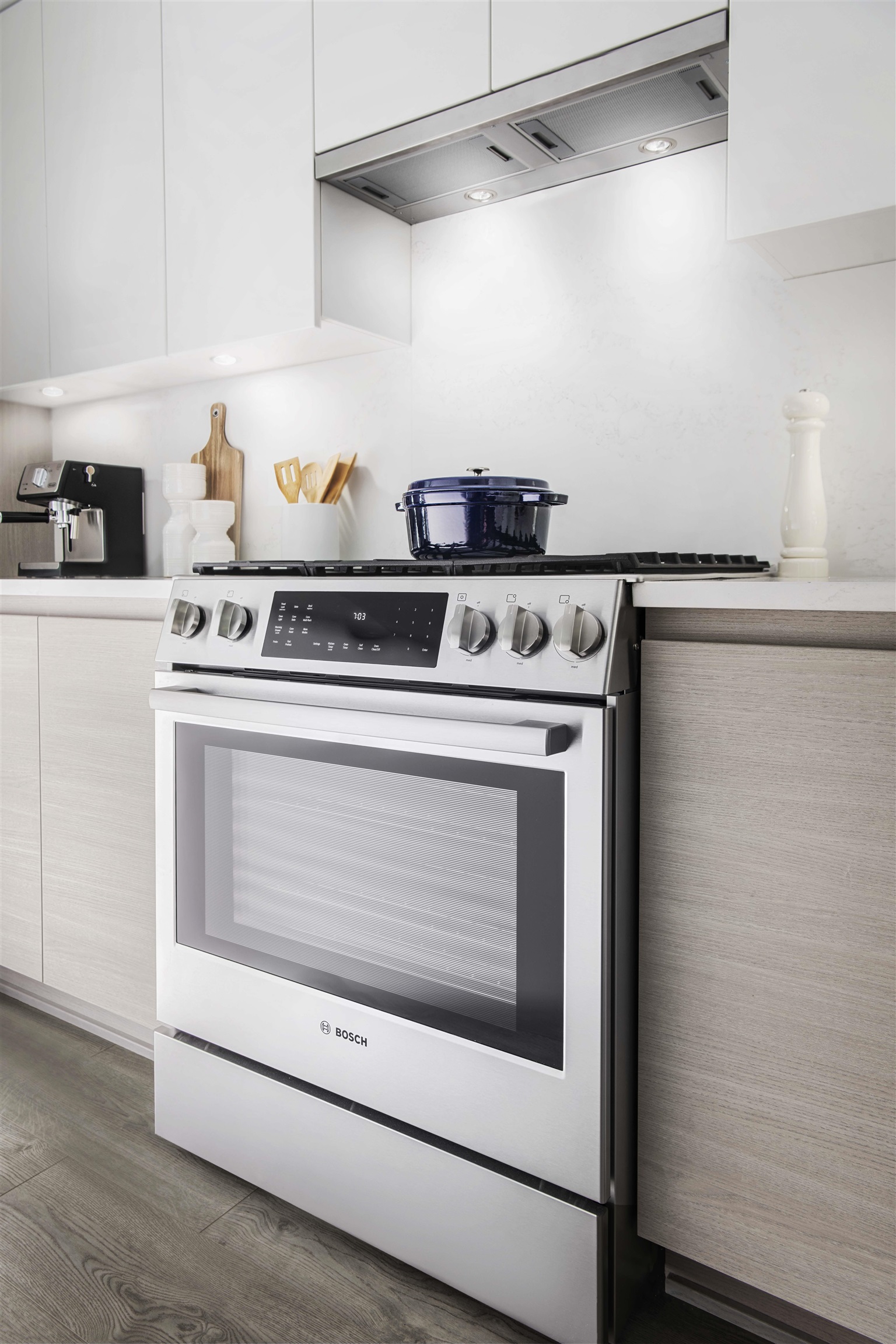 212-4788 Hastings Street Unit: 212