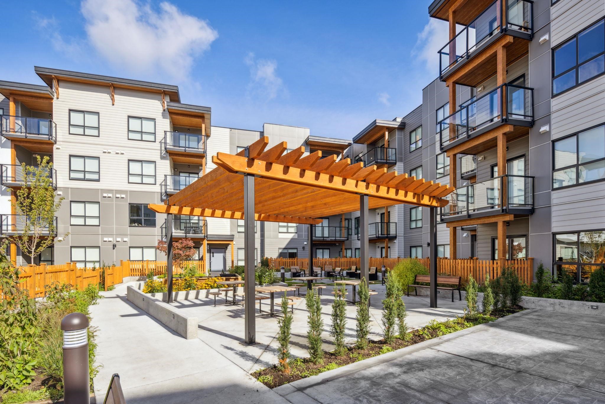 404-20282 72b Avenue Unit: 404