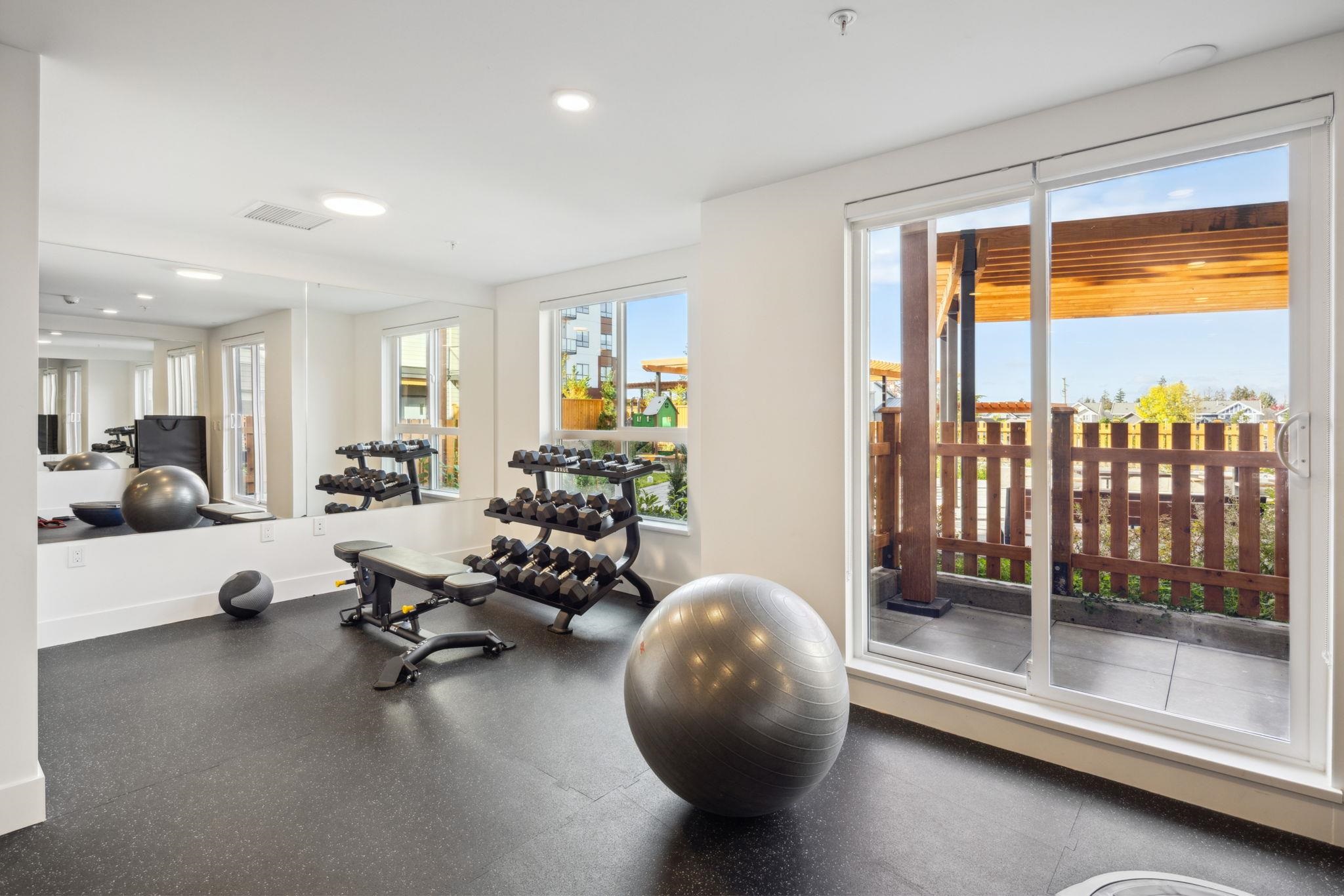 404-20282 72b Avenue Unit: 404