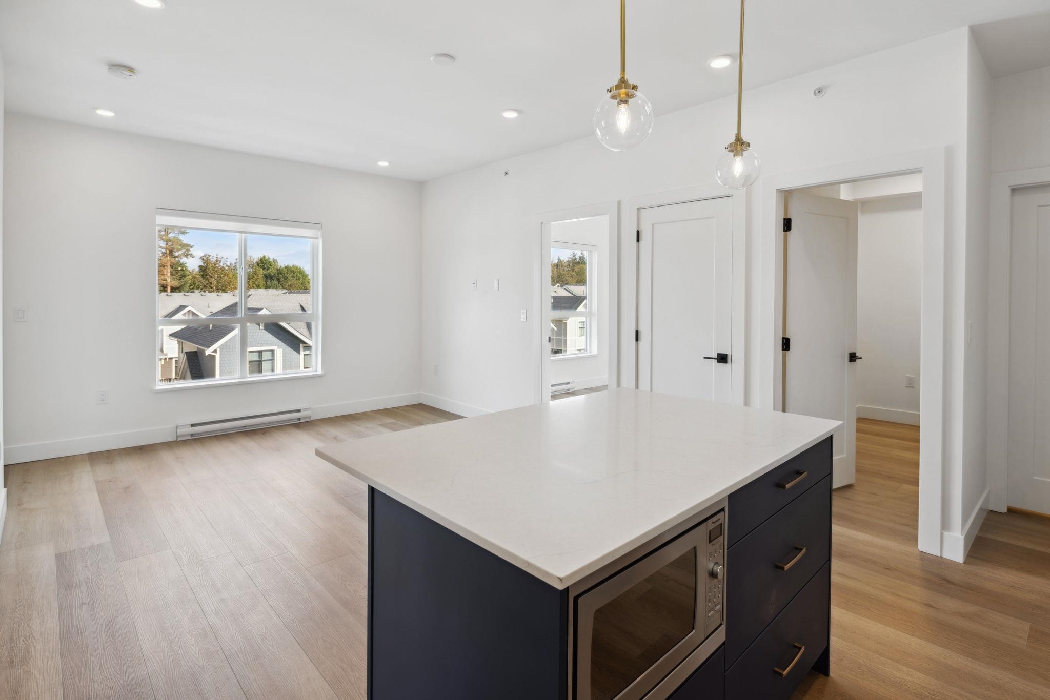 404-20282 72b Avenue Unit: 404