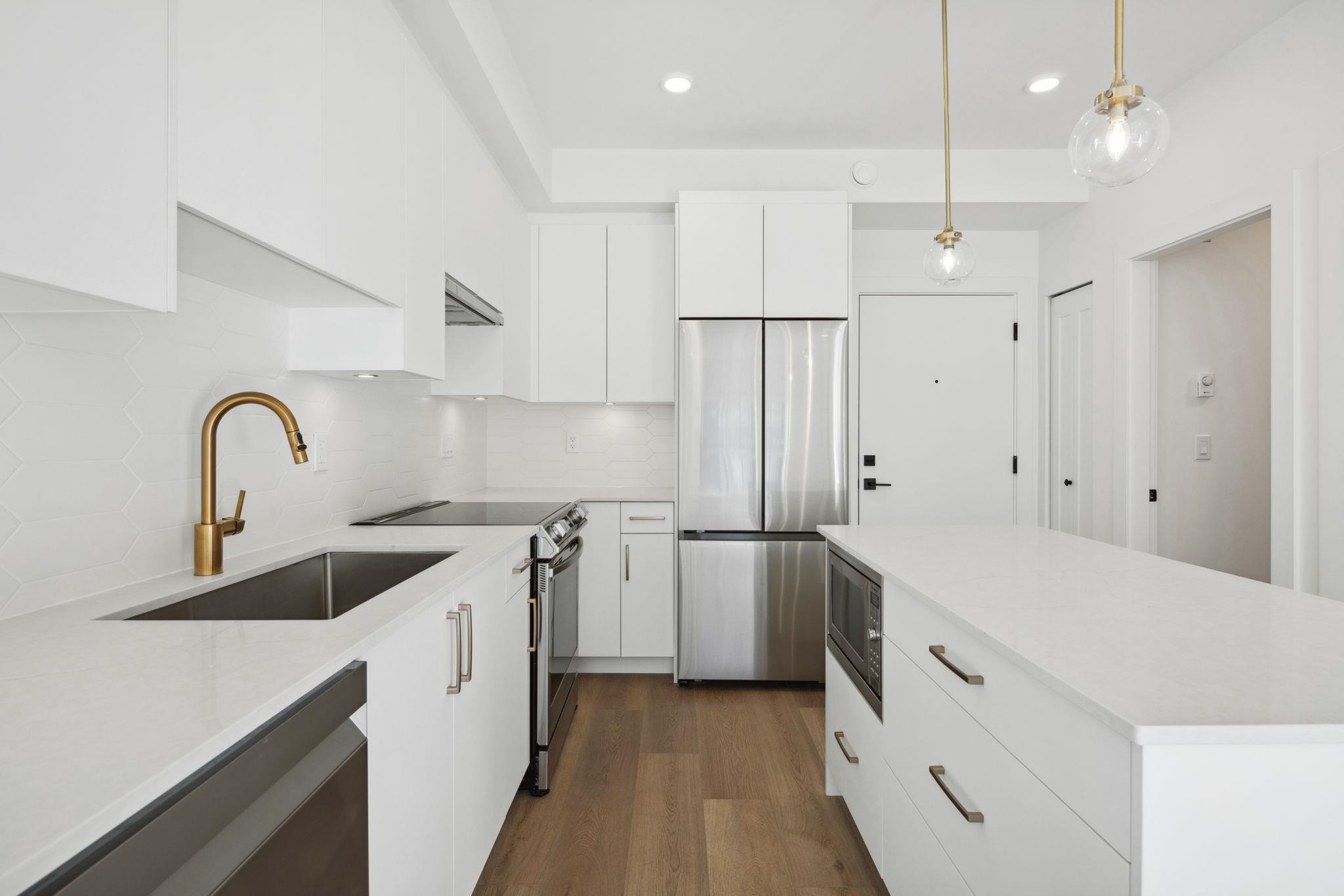 403 20282 72B AVENUE Unit: 403