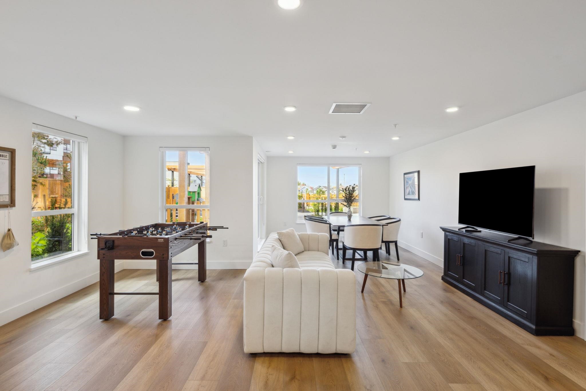 106 20282 72B AVENUE Unit: 106