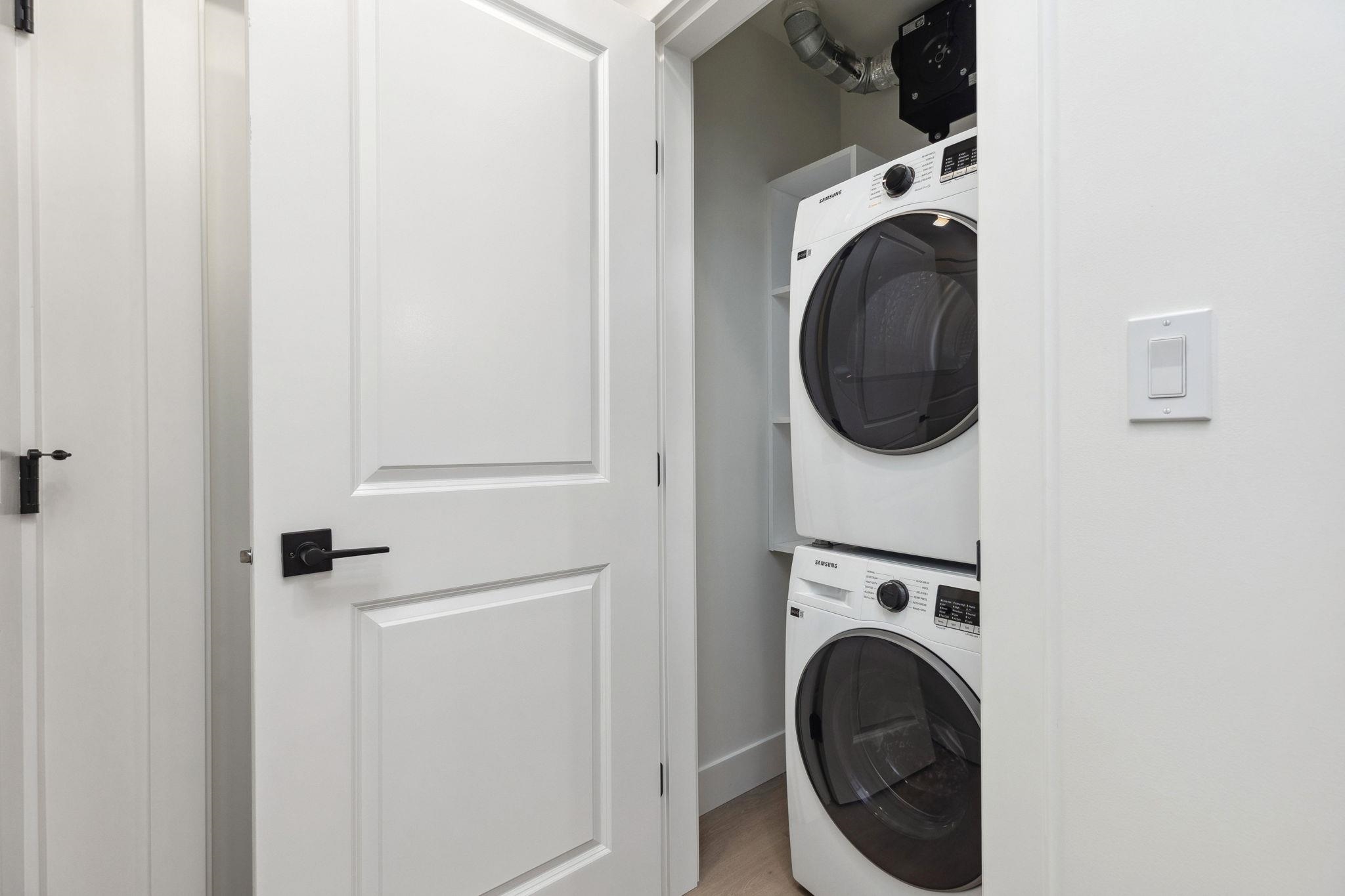 501 3528 146A STREET Unit: 501