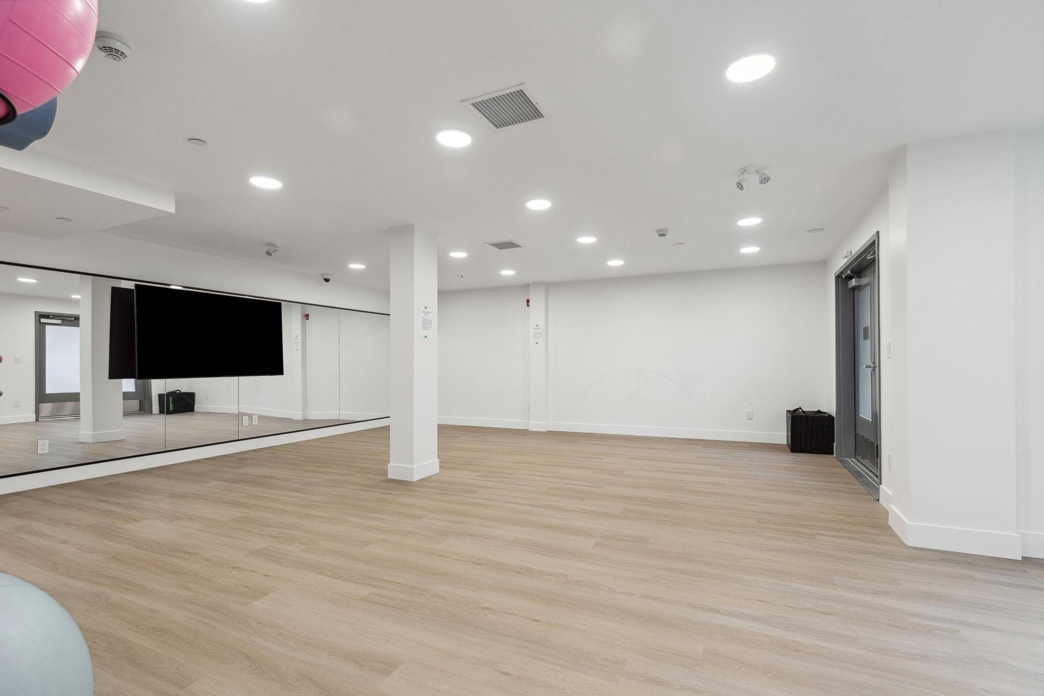 501 3528 146A STREET Unit: 501