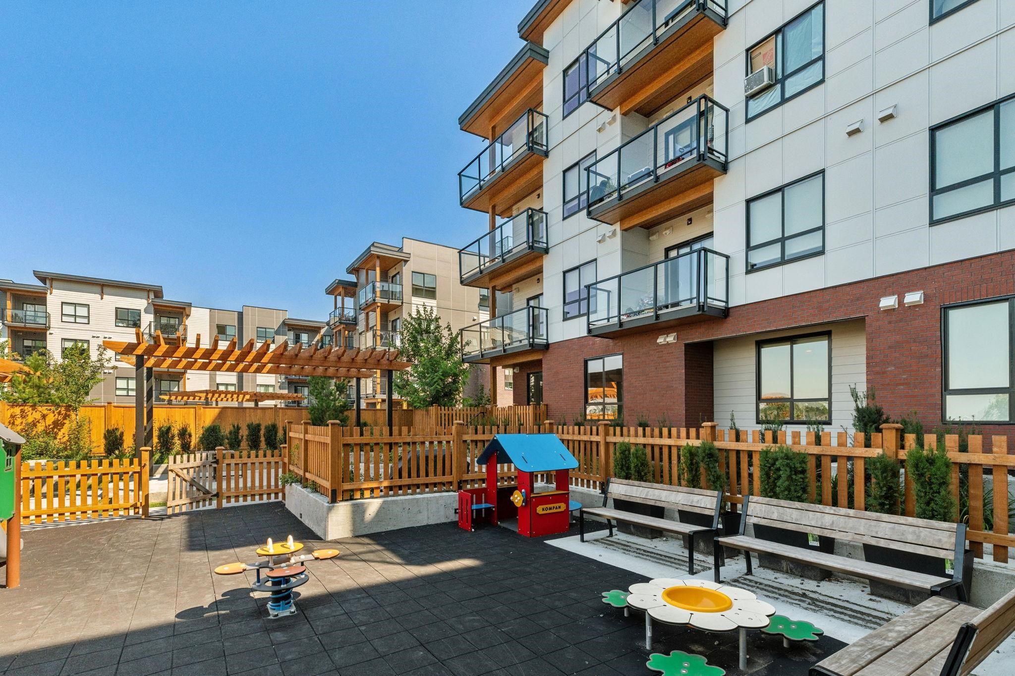 204 20286 72B AVENUE Unit: 204