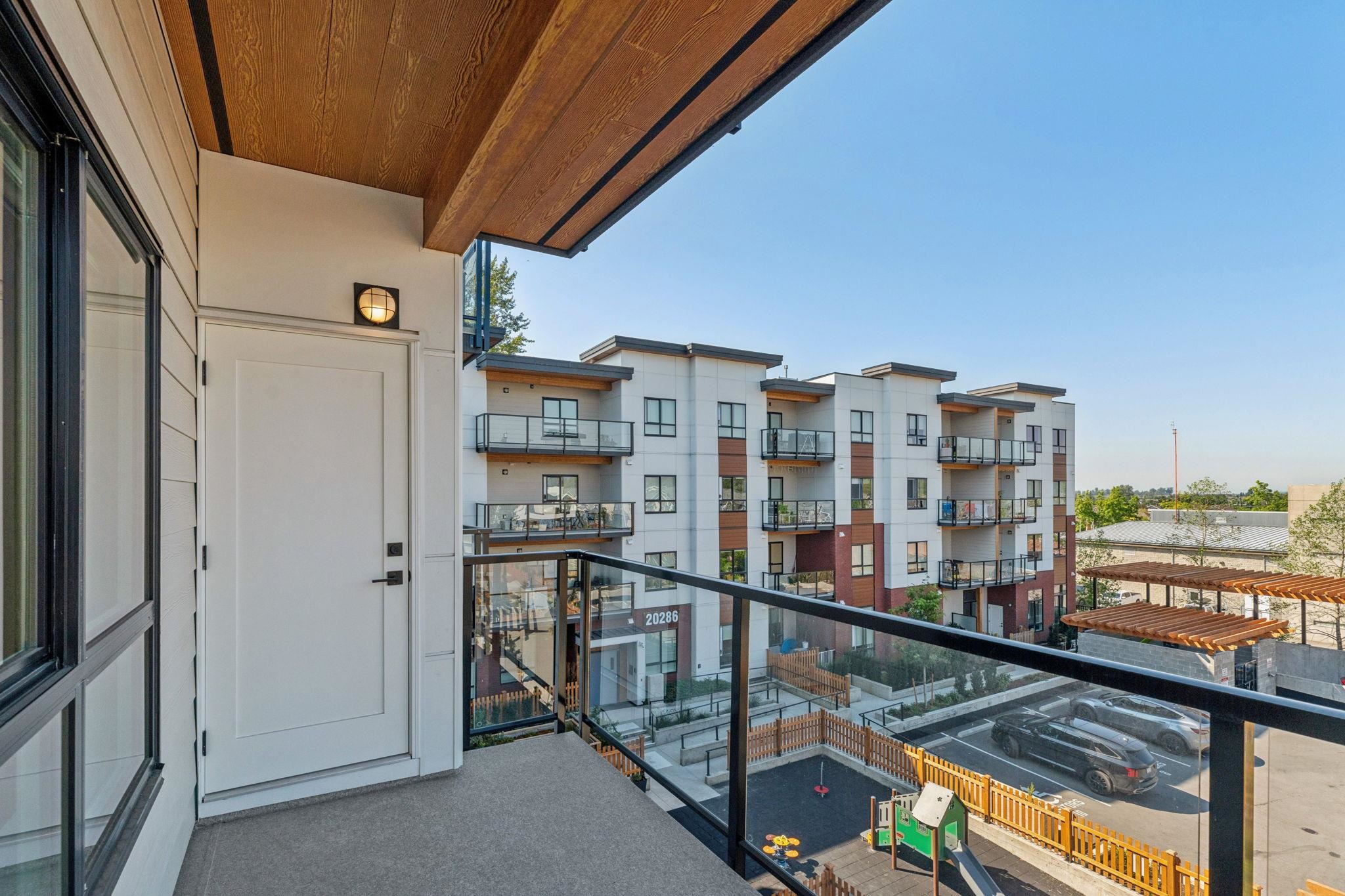 202 20286 72B AVENUE Unit: 202