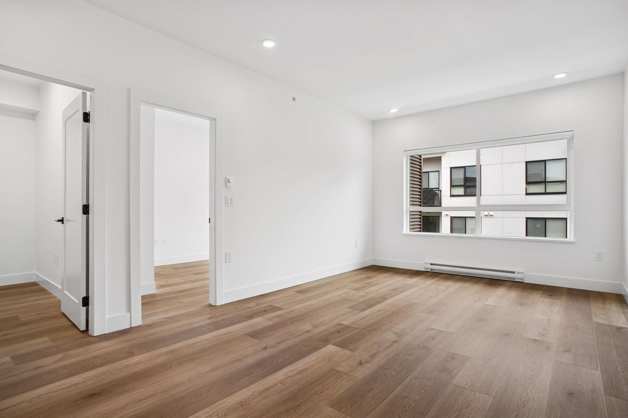 208 20286 72 AVENUE Unit: 208