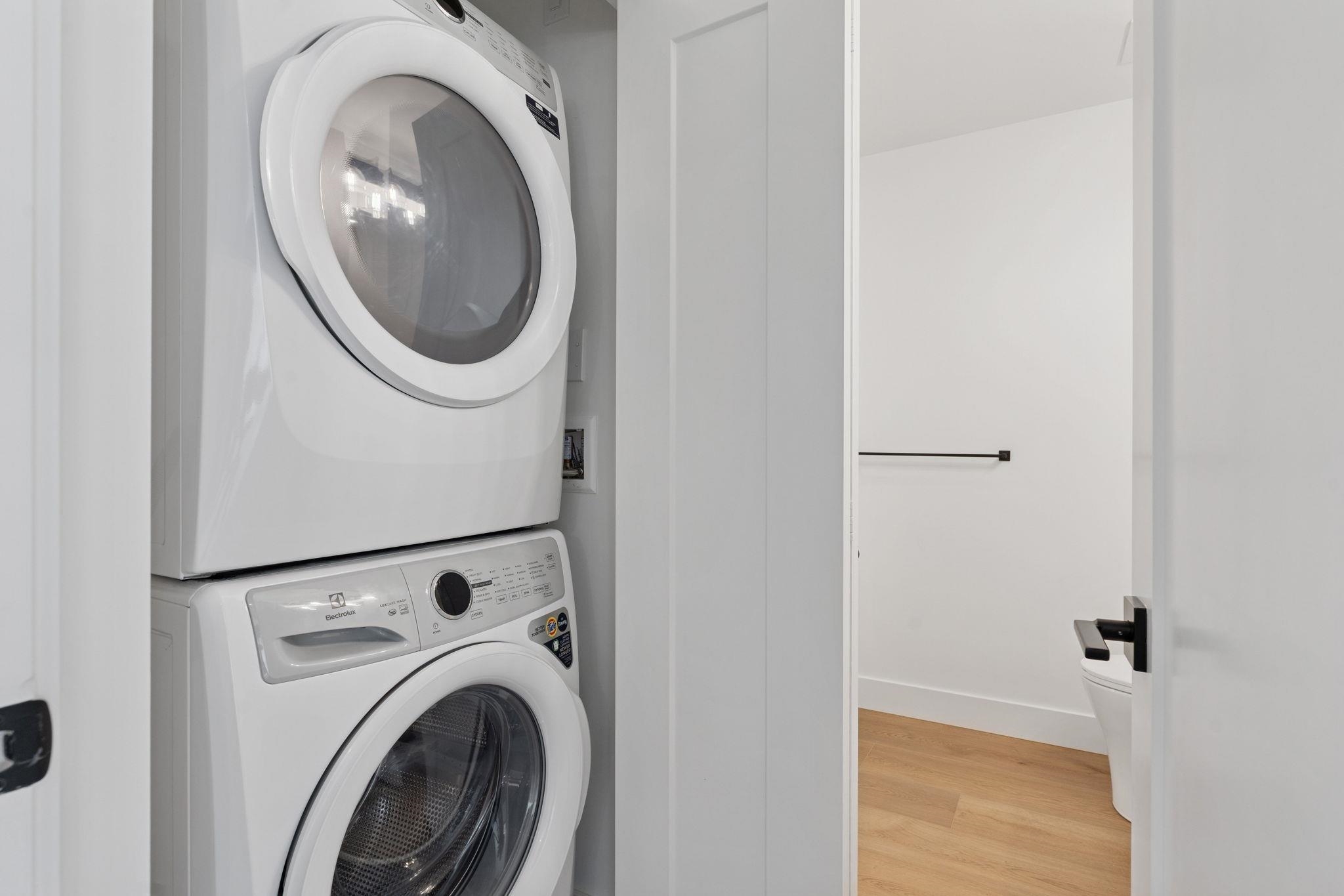 206 20286 72B AVENUE Unit: 206